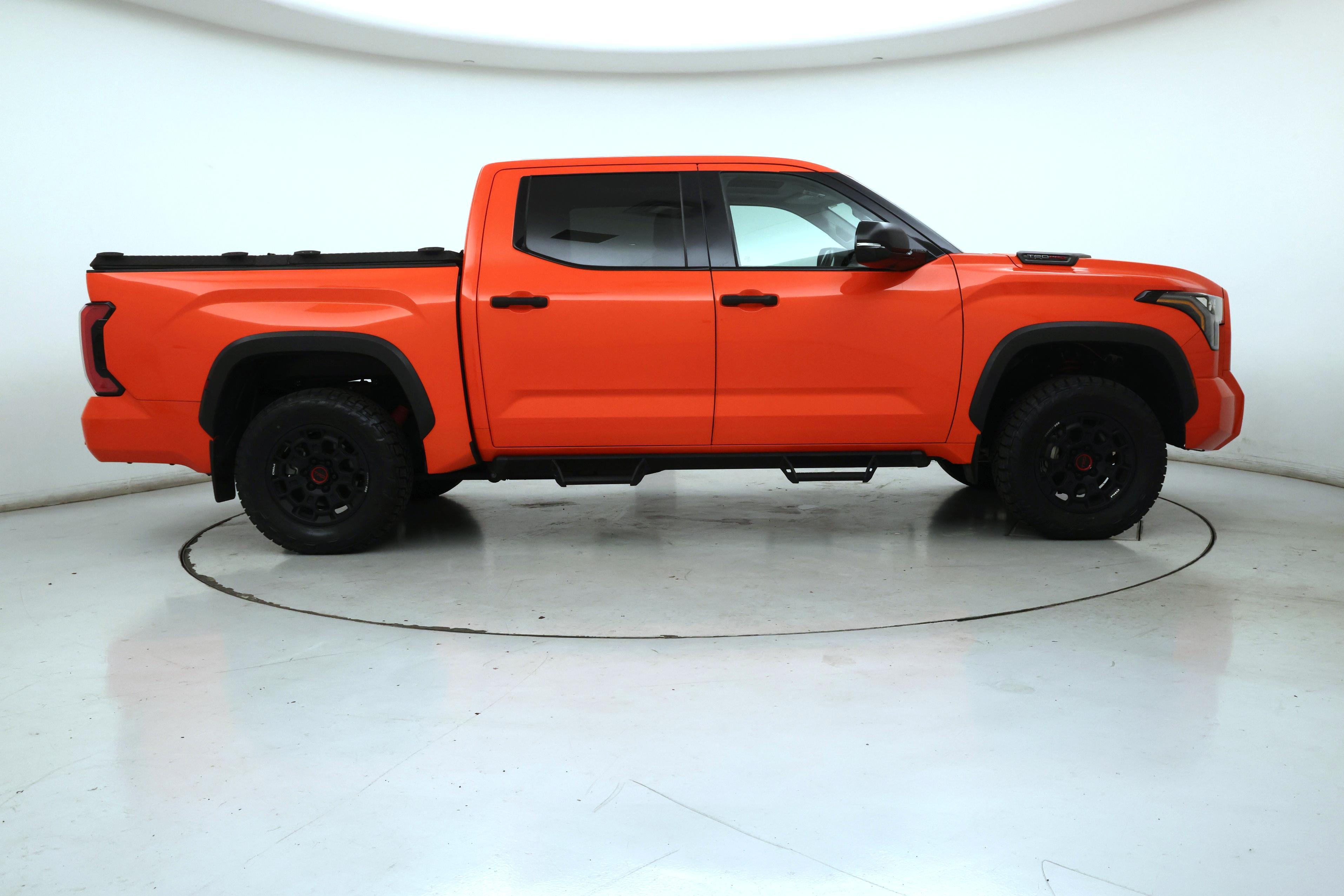 Thumbnail: 2022 Toyota Tundra - 7
