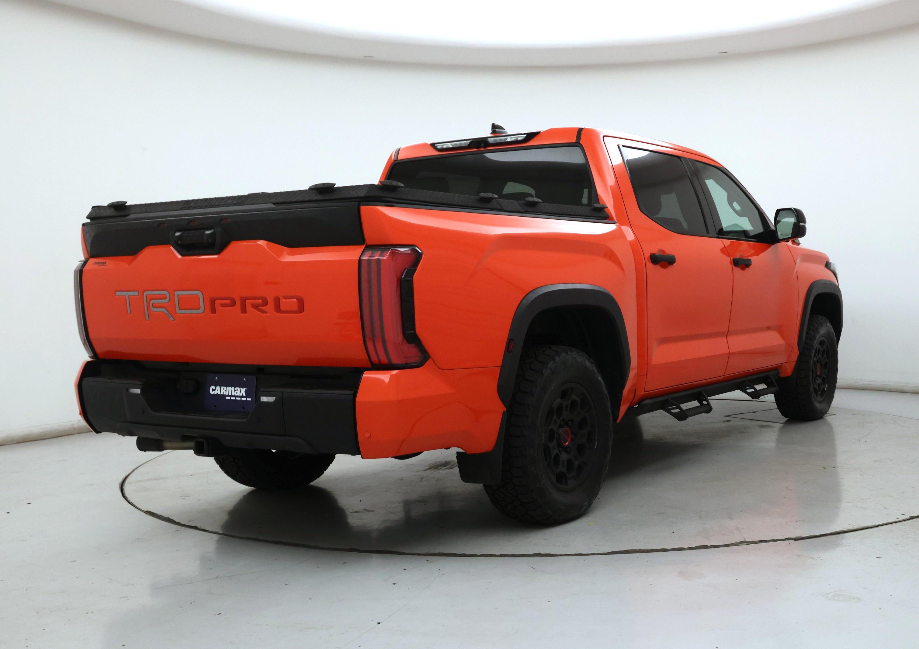 Thumbnail: 2022 Toyota Tundra - 8