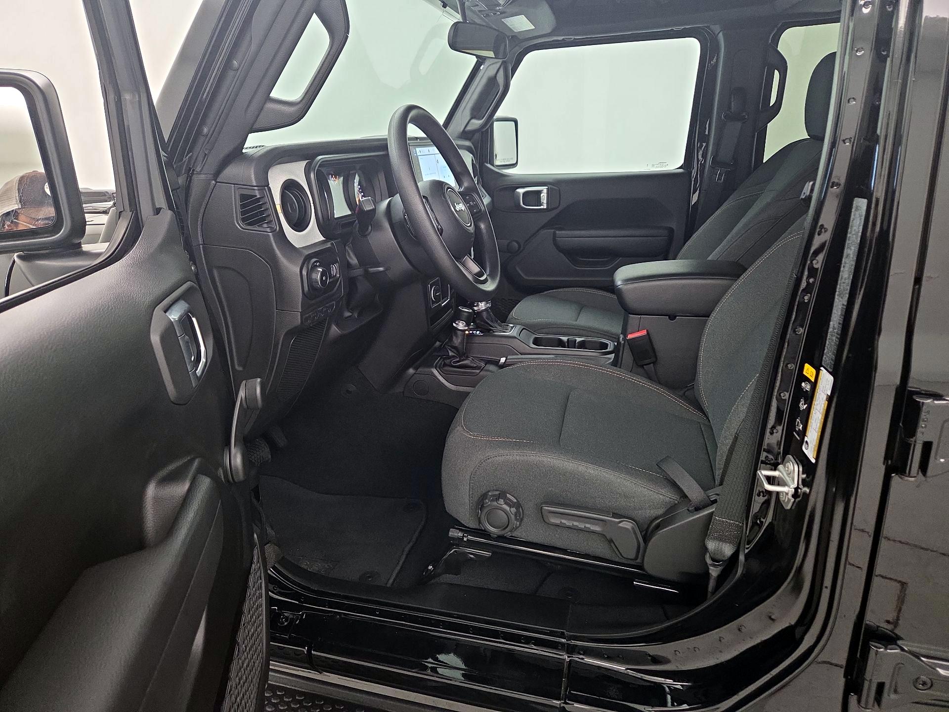 Thumbnail: 2024 Jeep Wrangler - 11