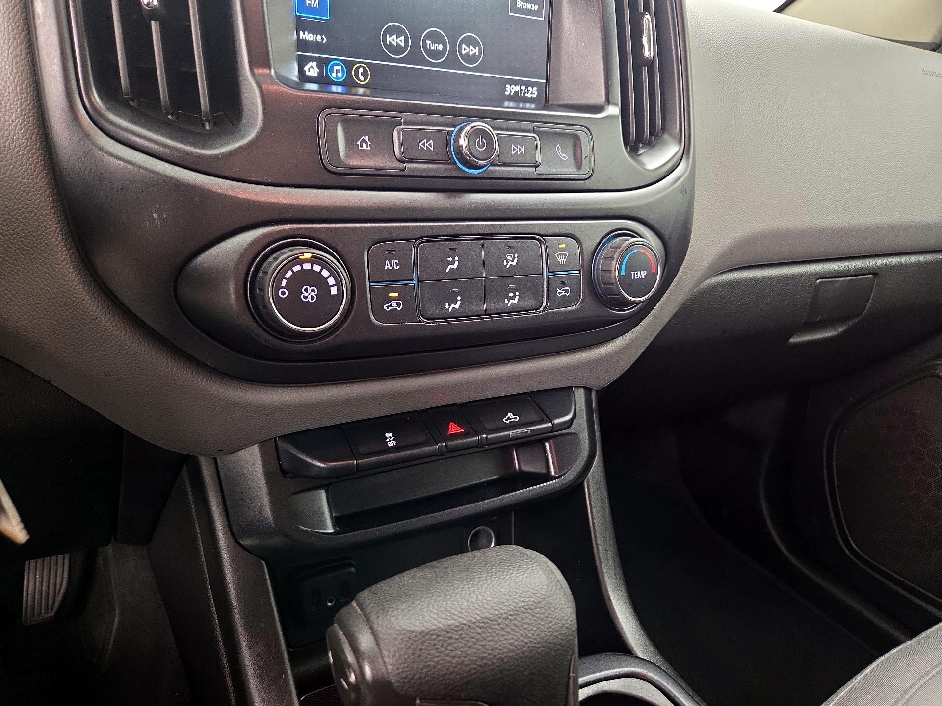 Thumbnail: 2019 Chevrolet Colorado - 16