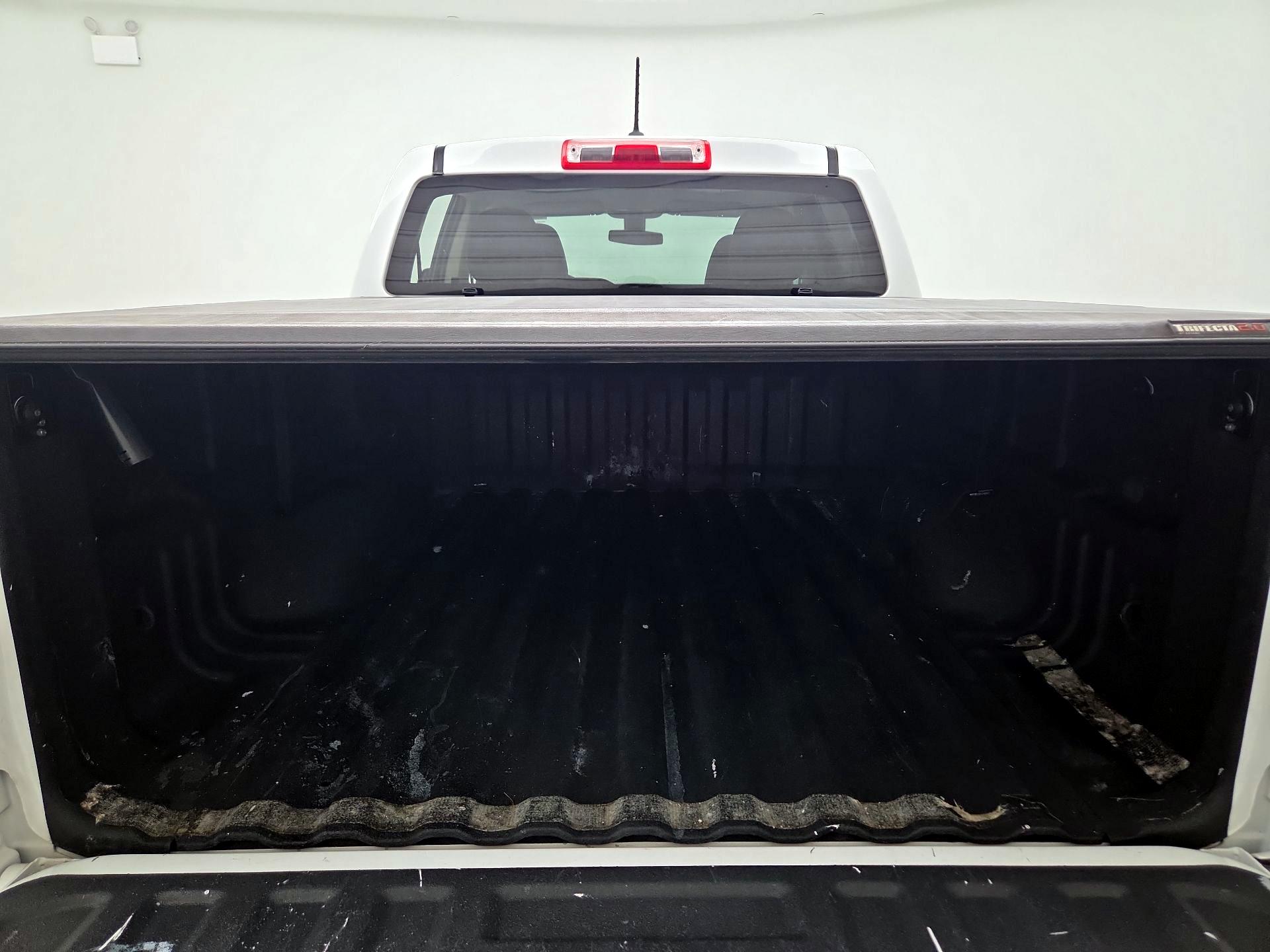 Thumbnail: 2019 Chevrolet Colorado - 20