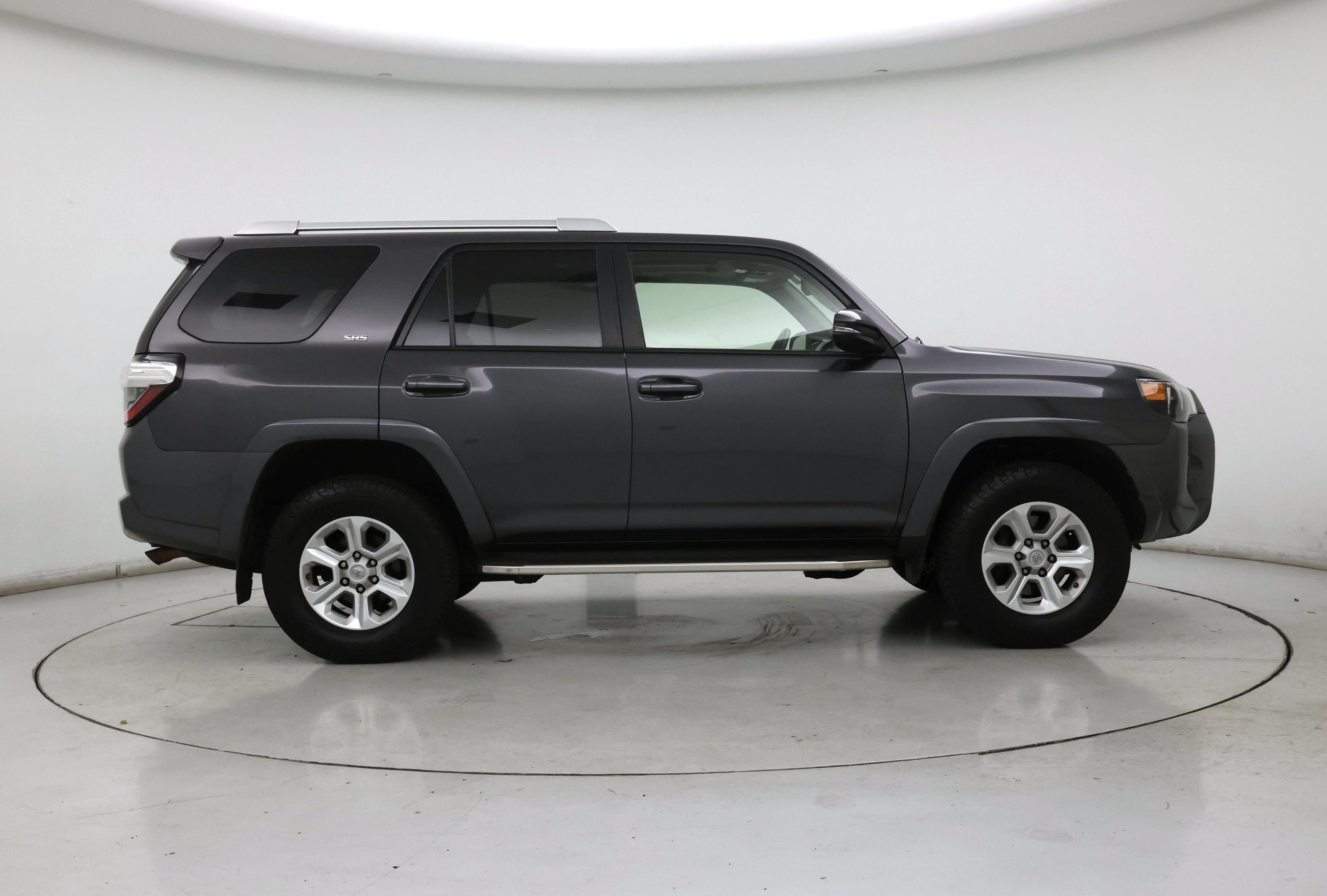 Thumbnail: 2015 Toyota 4Runner - 7