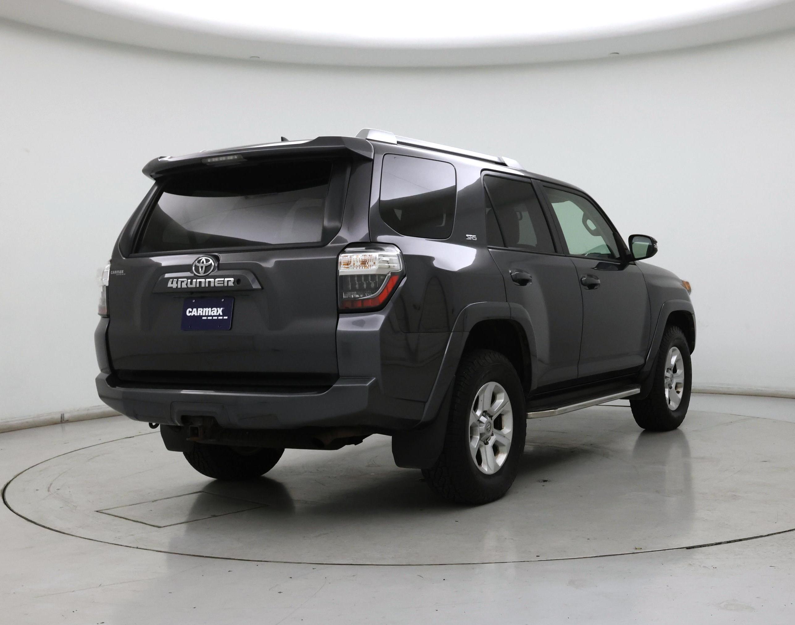 Thumbnail: 2015 Toyota 4Runner - 8