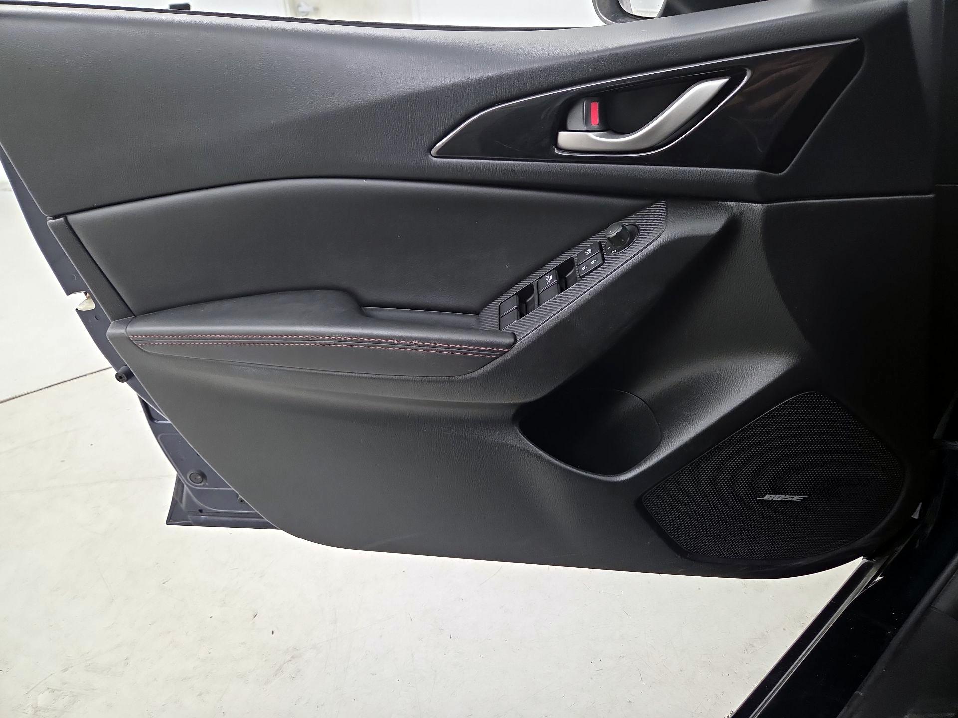 Thumbnail: 2016 Mazda Mazda3 - 12