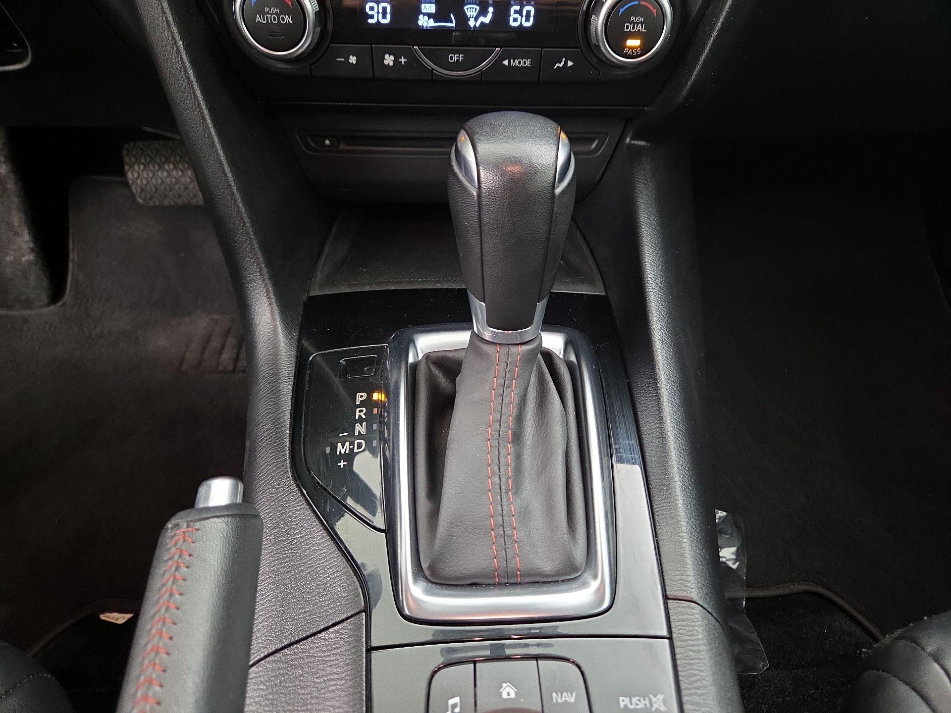 Thumbnail: 2016 Mazda Mazda3 - 18