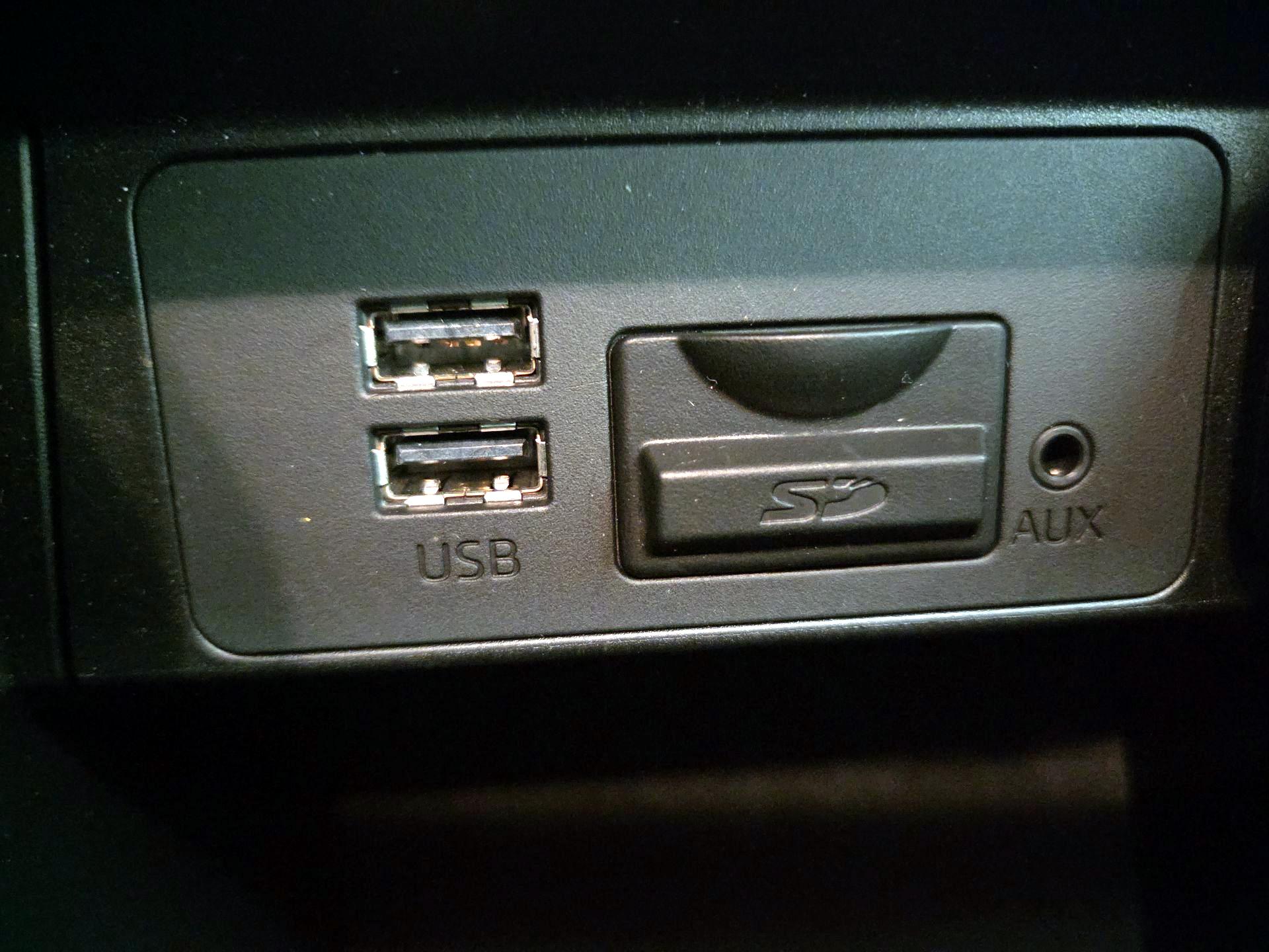 Thumbnail: 2016 Mazda Mazda3 - 19