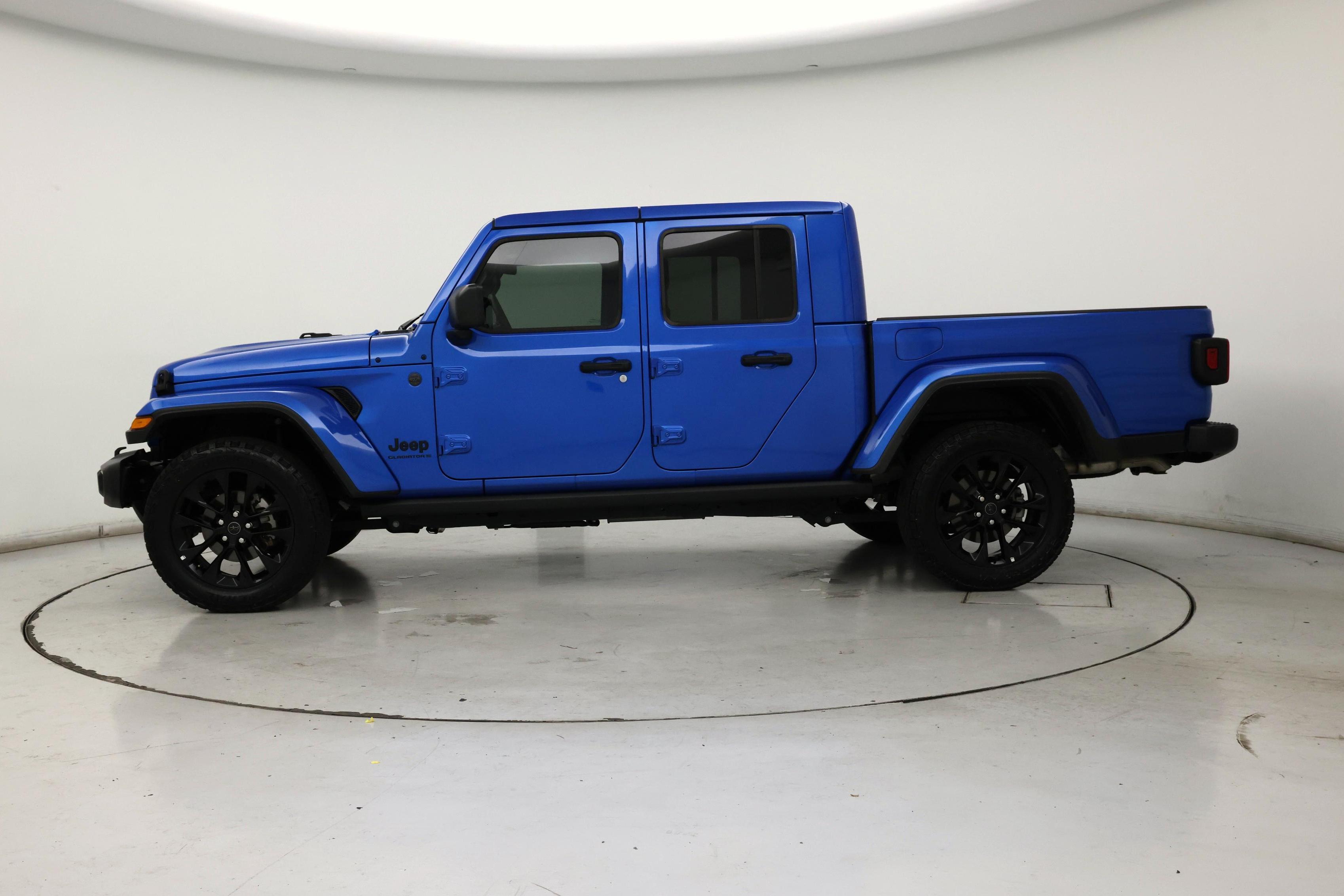 Thumbnail: 2024 Jeep Gladiator - 3
