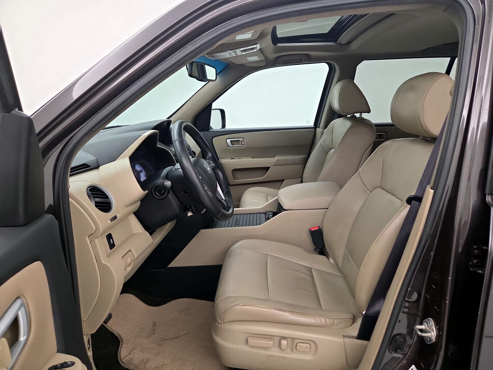 Thumbnail: 2014 Honda Pilot - 11