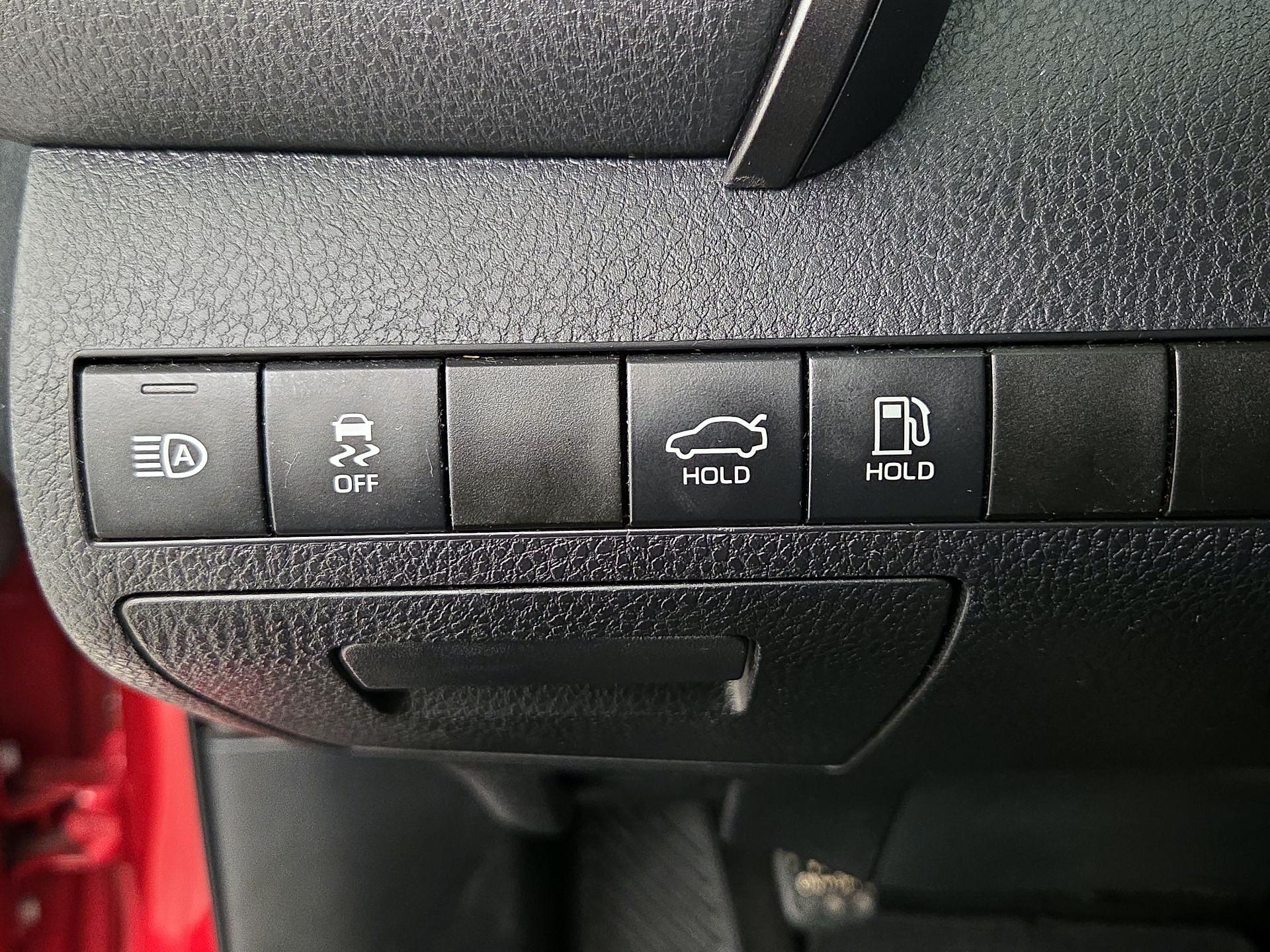 Thumbnail: 2020 Toyota Camry - 13