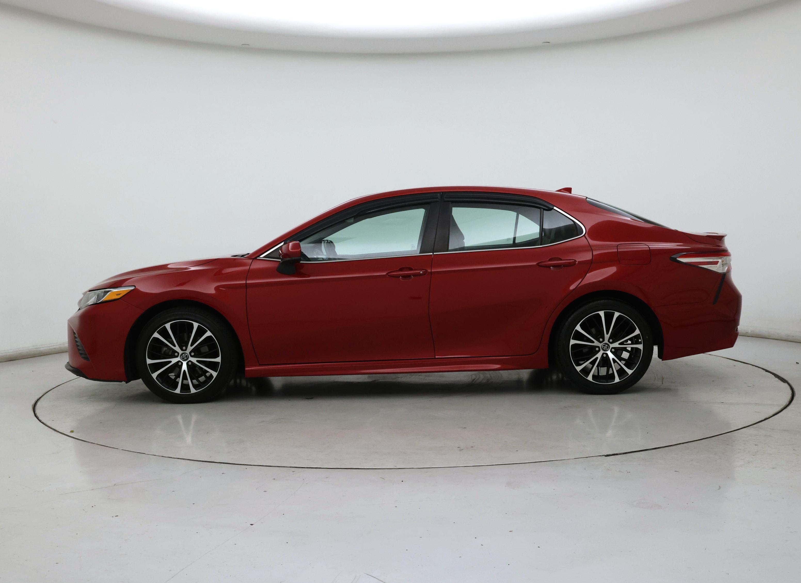 Thumbnail: 2020 Toyota Camry - 3