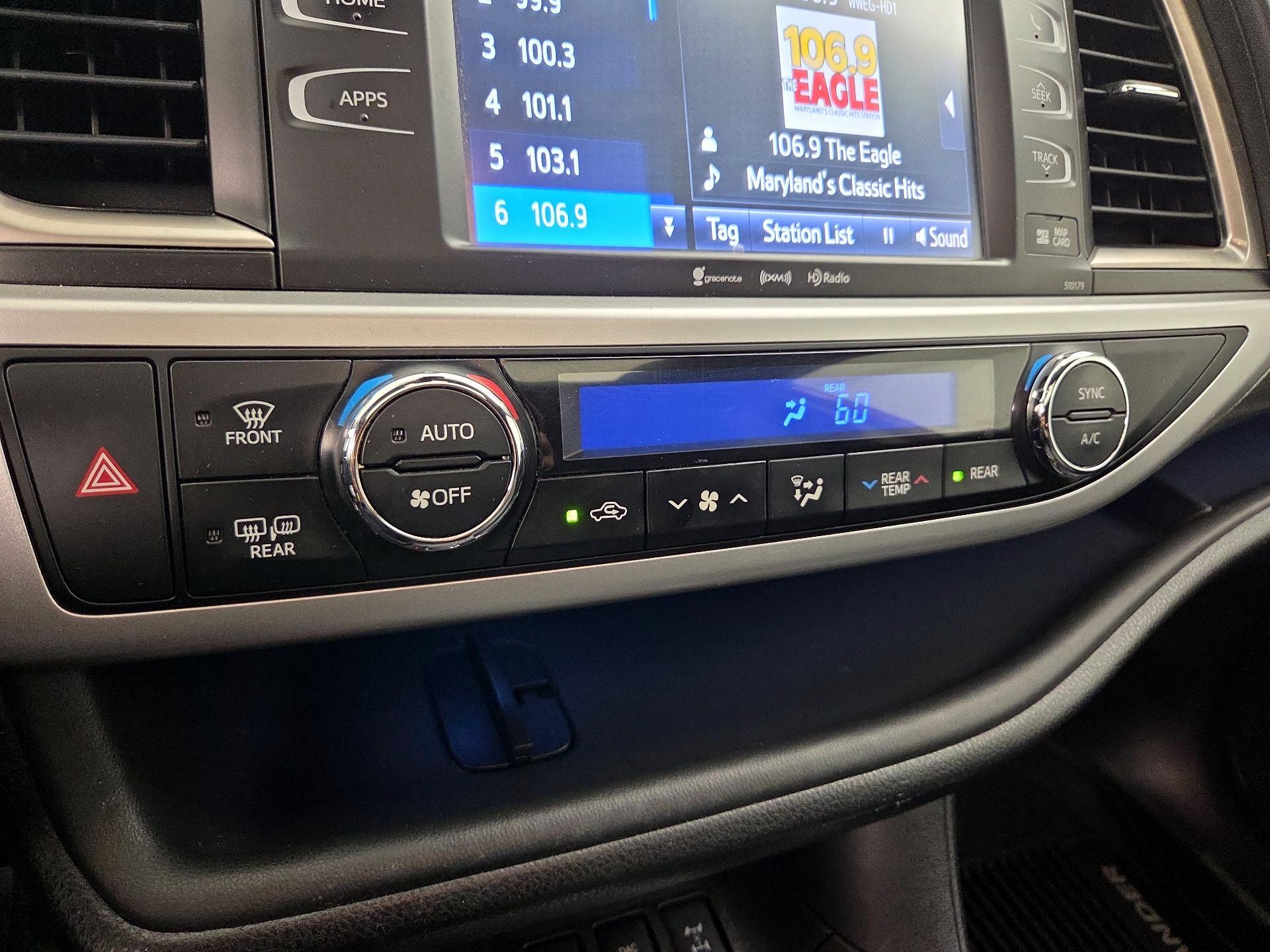 Thumbnail: 2018 Toyota Highlander - 17