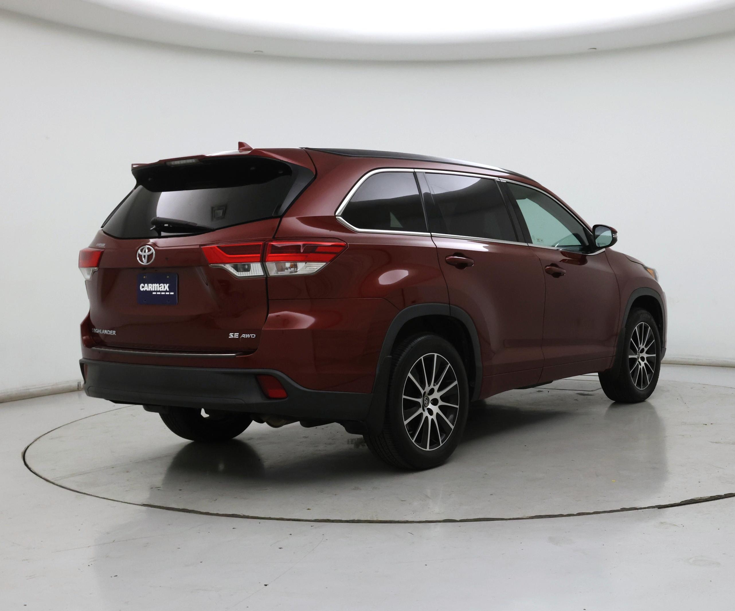 Thumbnail: 2018 Toyota Highlander - 8