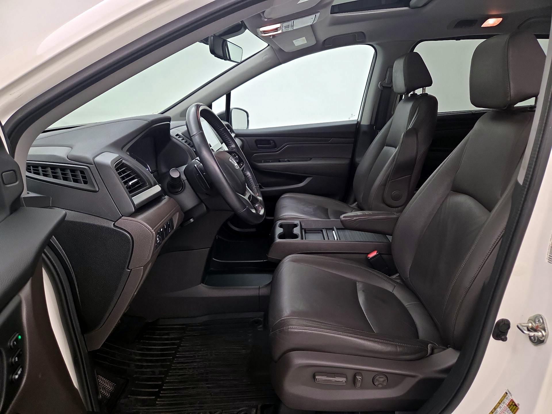 Thumbnail: 2018 Honda Odyssey - 11