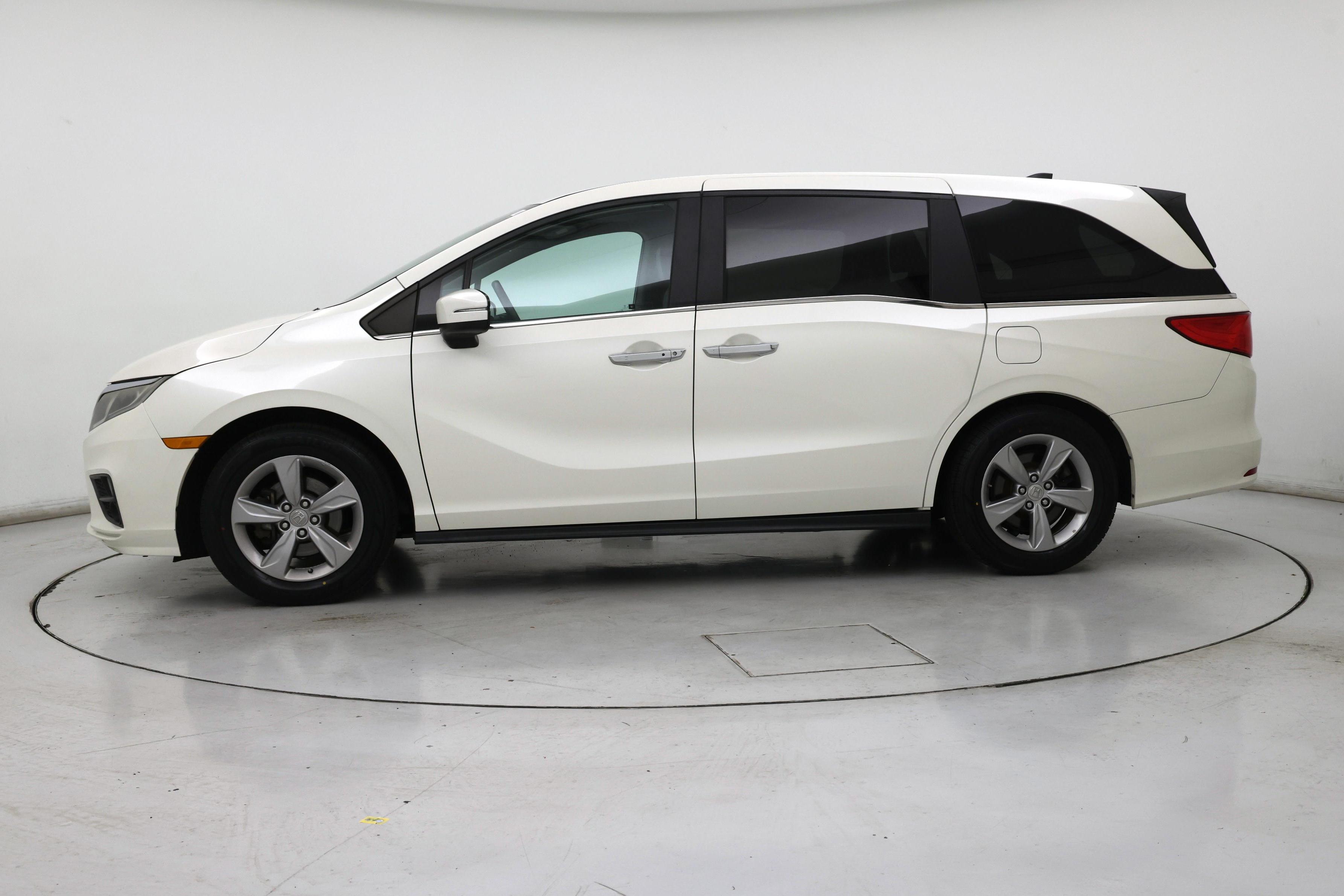 Thumbnail: 2018 Honda Odyssey - 3