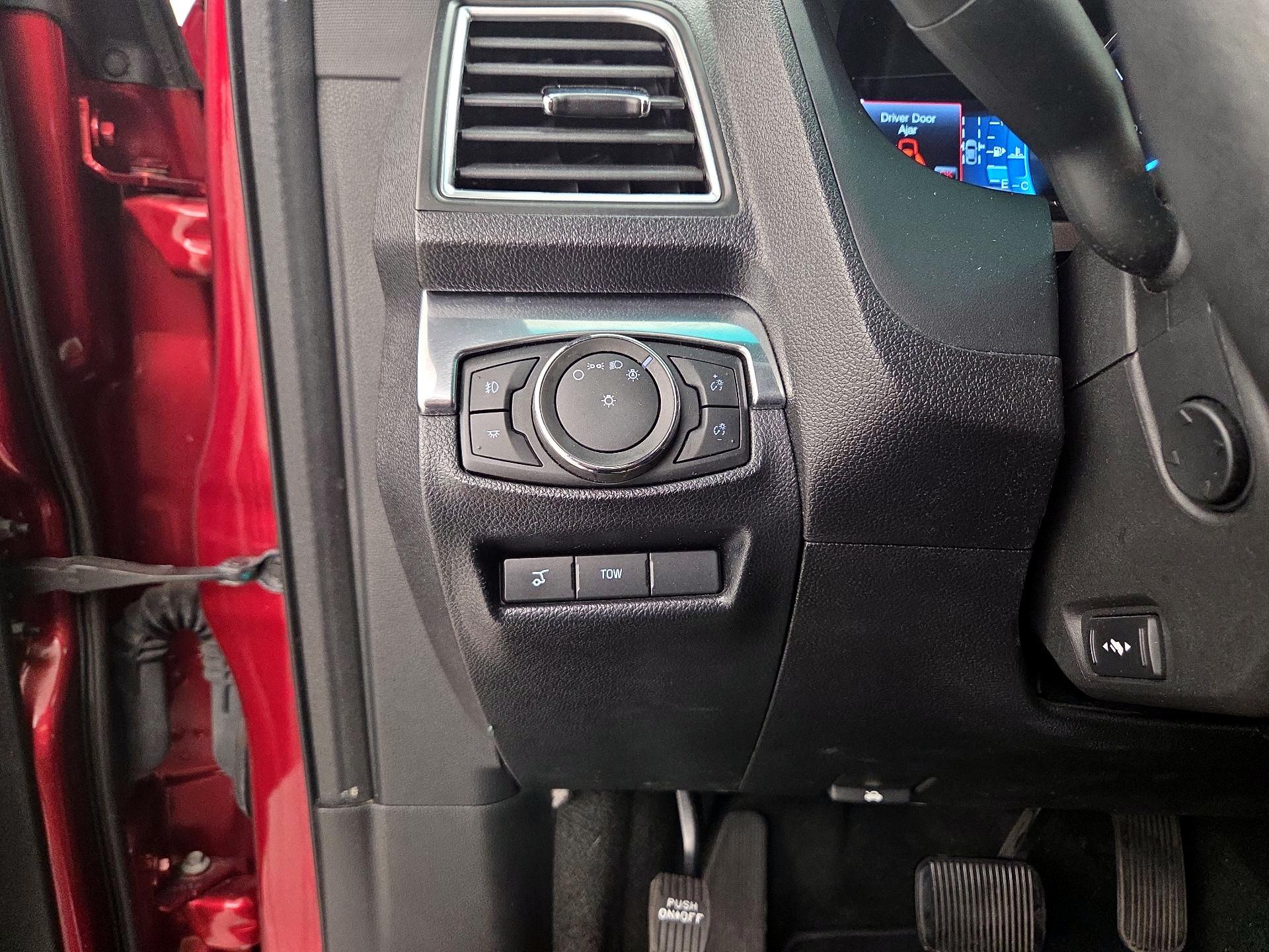 Thumbnail: 2017 Ford Explorer - 13