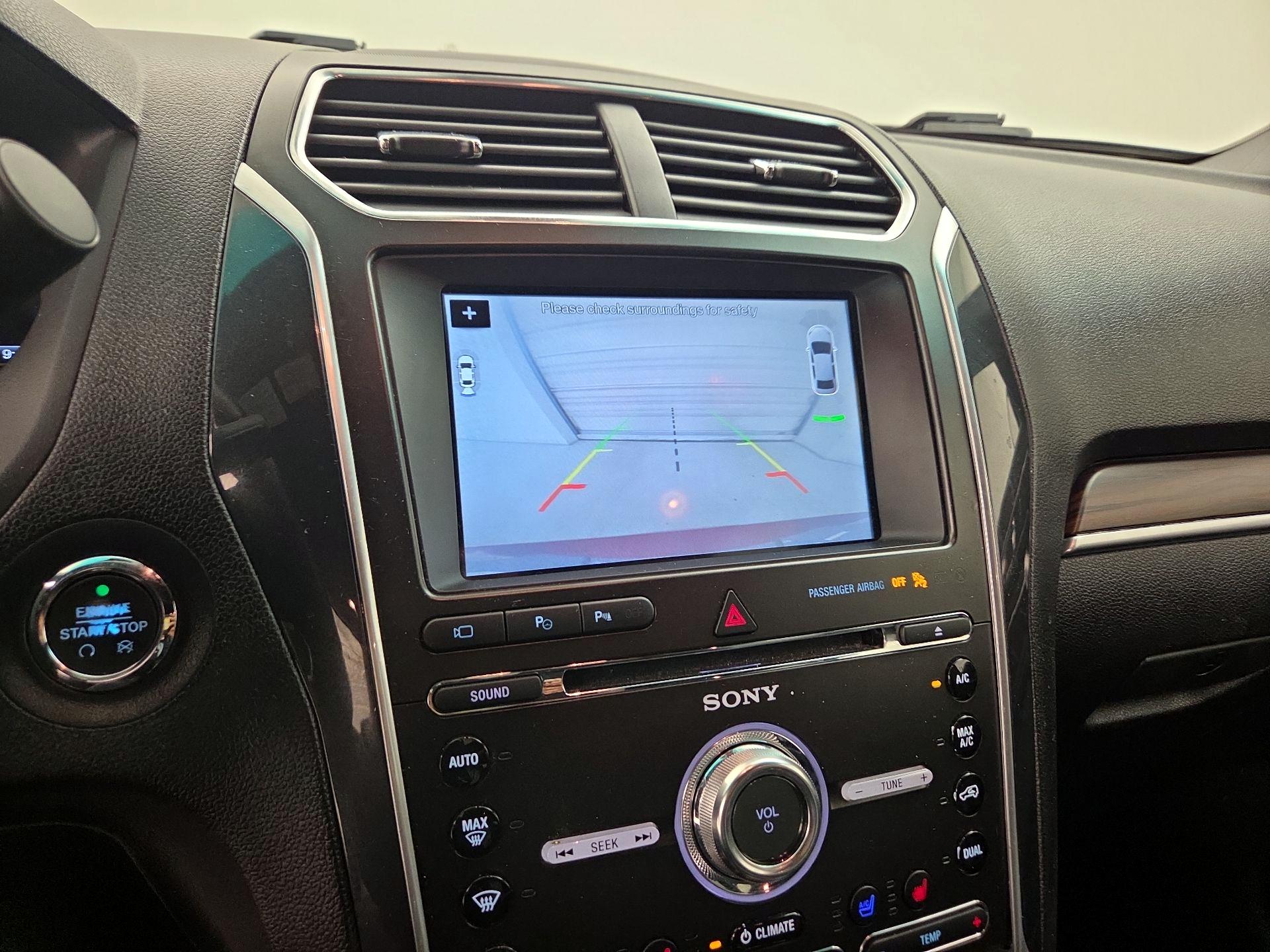 Thumbnail: 2017 Ford Explorer - 15