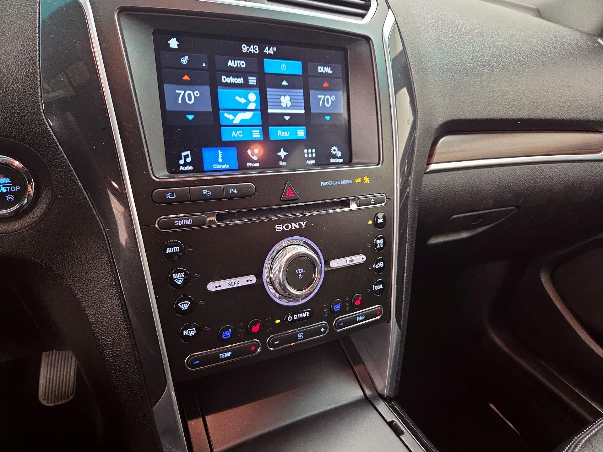 Thumbnail: 2017 Ford Explorer - 17