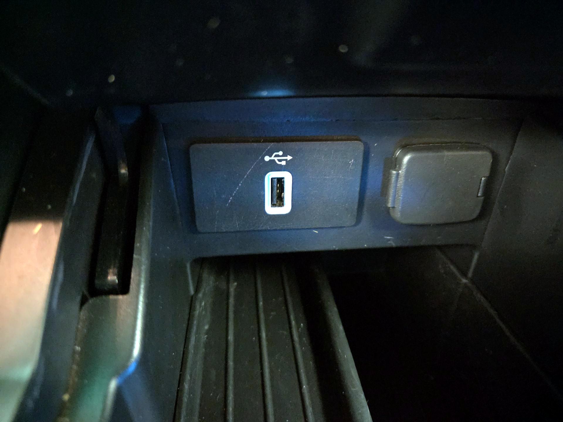 Thumbnail: 2017 Ford Explorer - 19