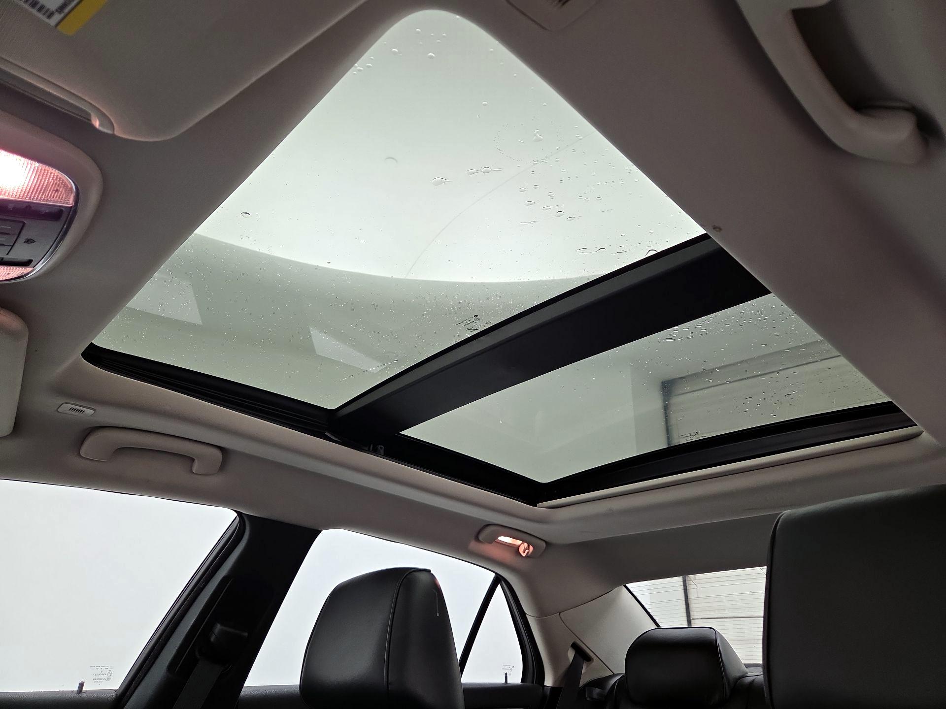 Thumbnail: 2019 Chrysler 300 - 20