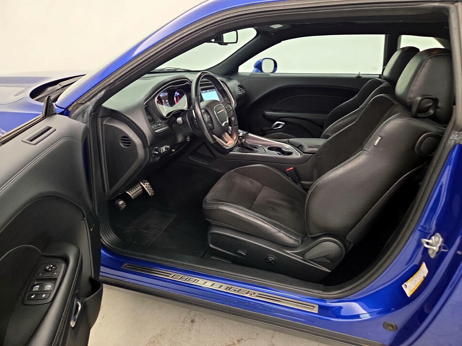 Thumbnail: 2020 Dodge Challenger - 11