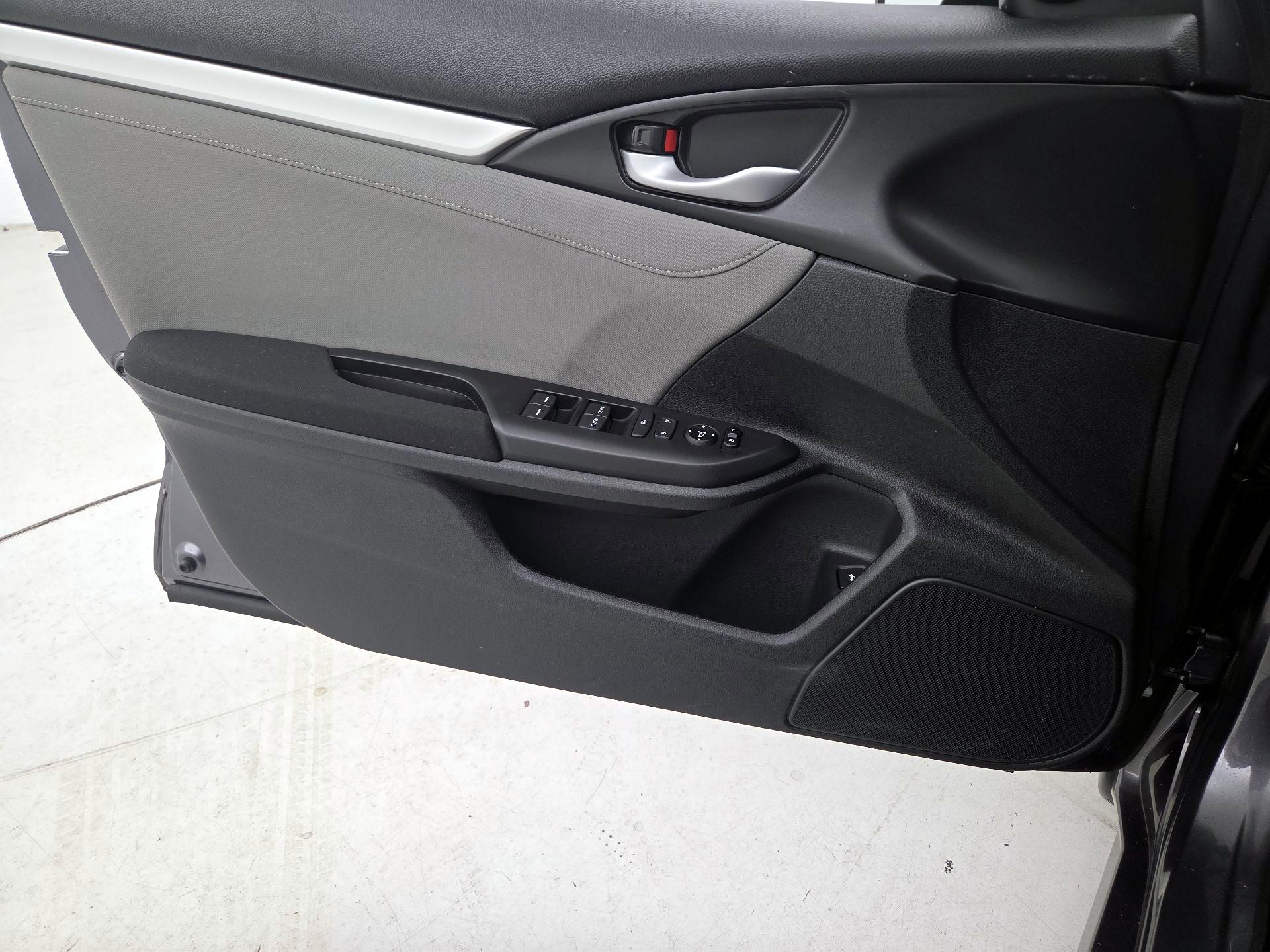 Thumbnail: 2018 Honda Civic - 12