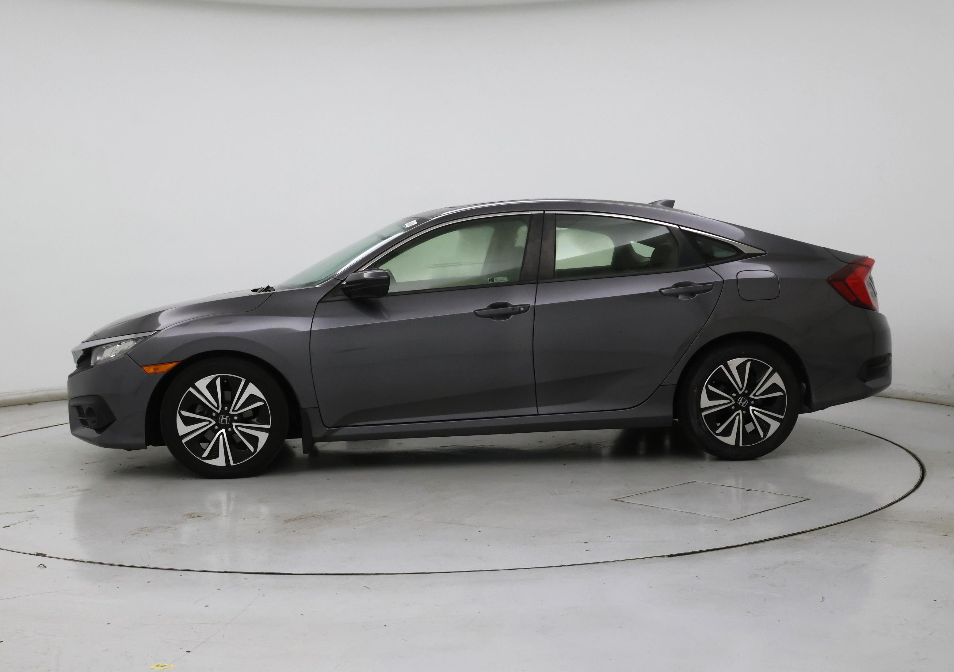 Thumbnail: 2018 Honda Civic - 3