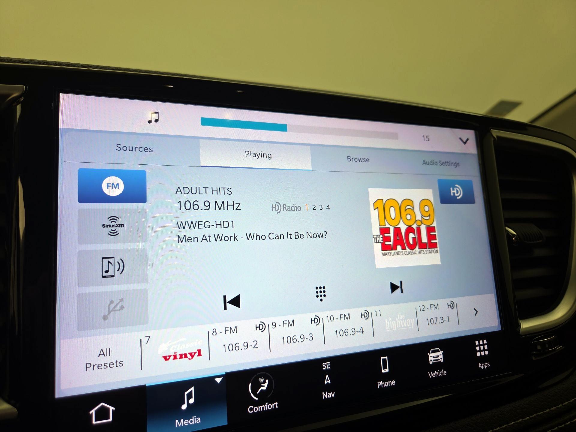 Thumbnail: 2022 Chrysler Pacifica - 16