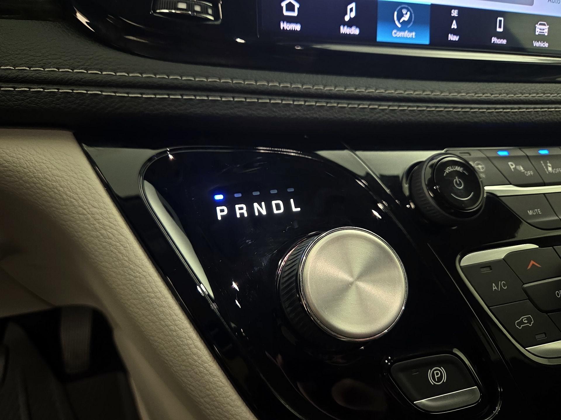 Thumbnail: 2022 Chrysler Pacifica - 18