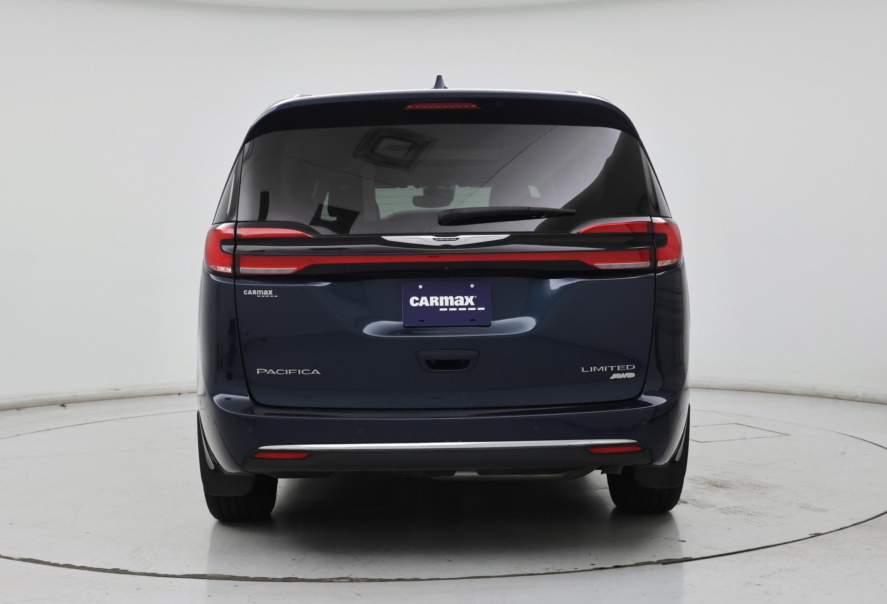 Thumbnail: 2022 Chrysler Pacifica - 6