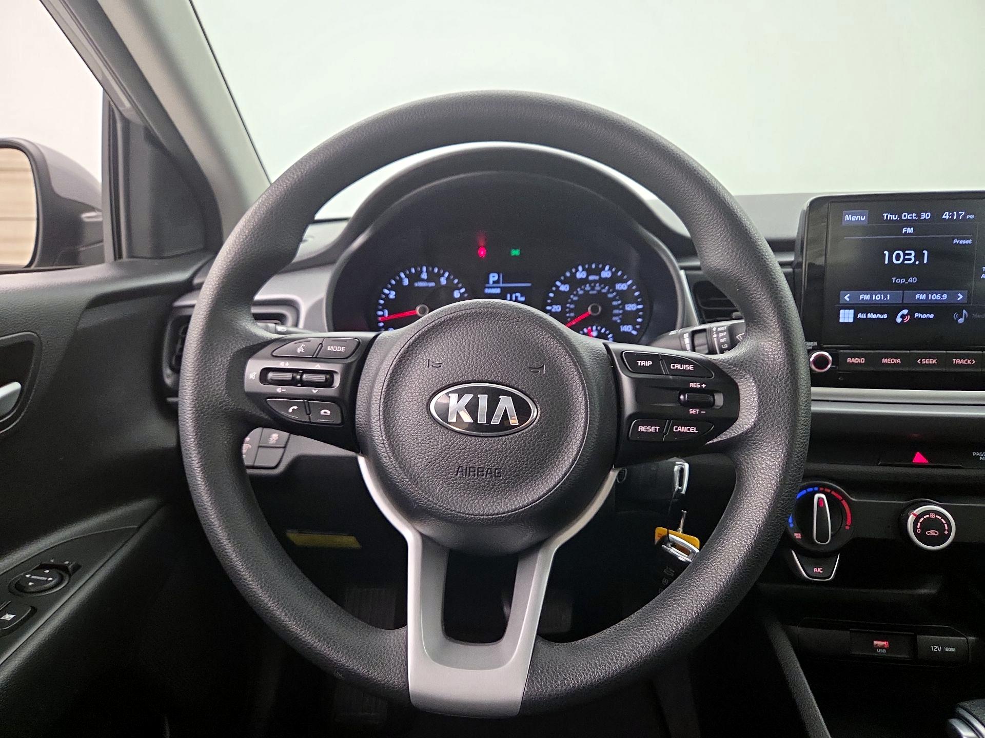 Thumbnail: 2021 Kia Rio - 10