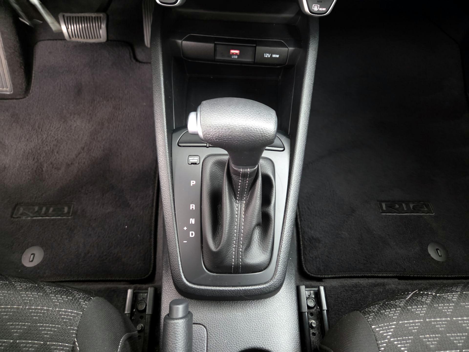 Thumbnail: 2021 Kia Rio - 17