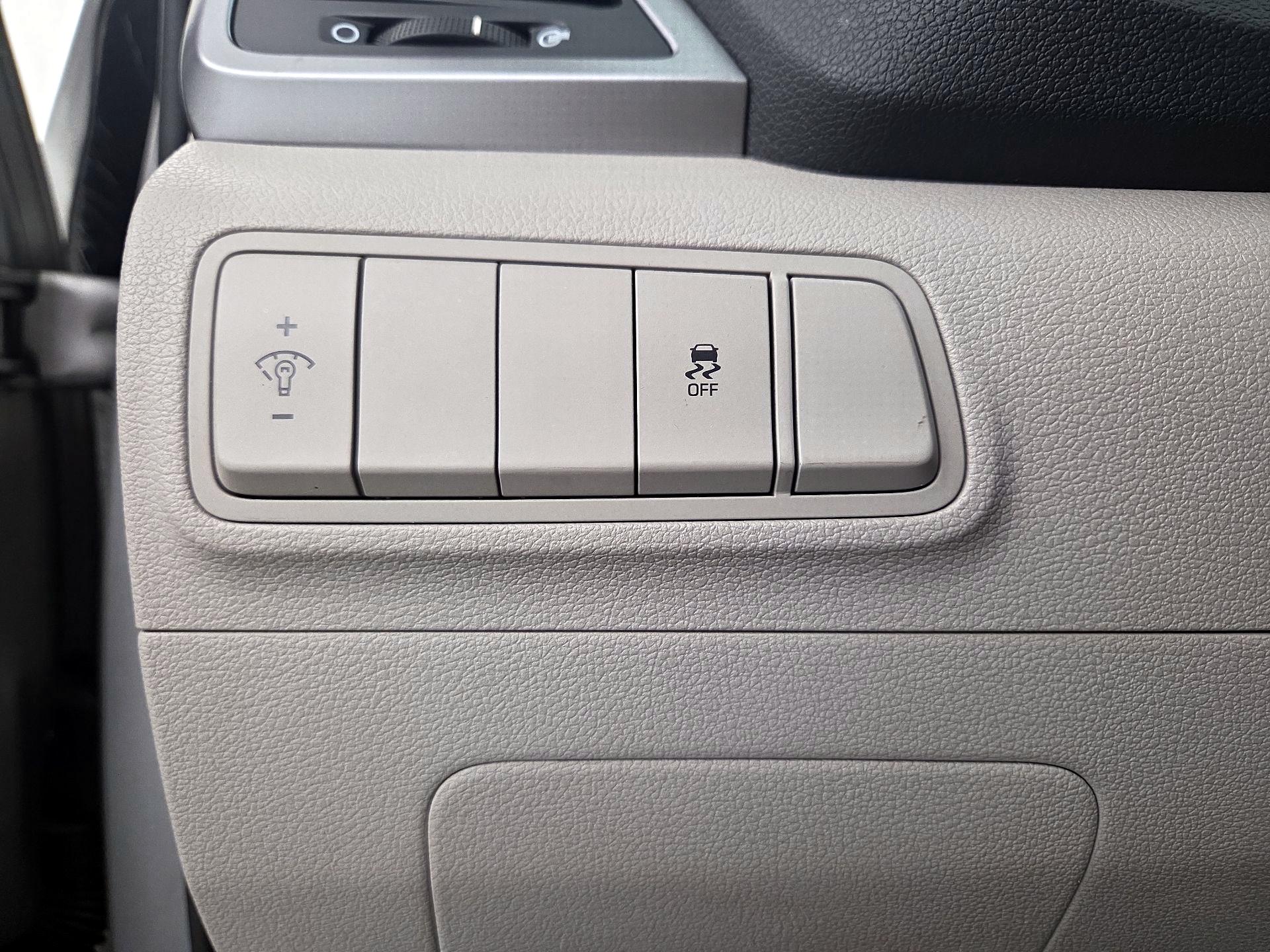 Thumbnail: 2017 Hyundai Tucson - 13