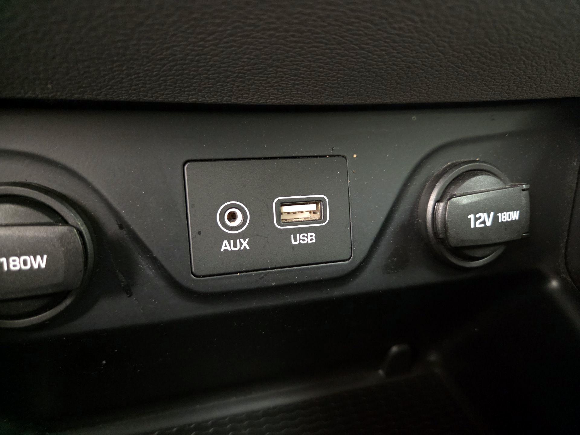 Thumbnail: 2017 Hyundai Tucson - 18