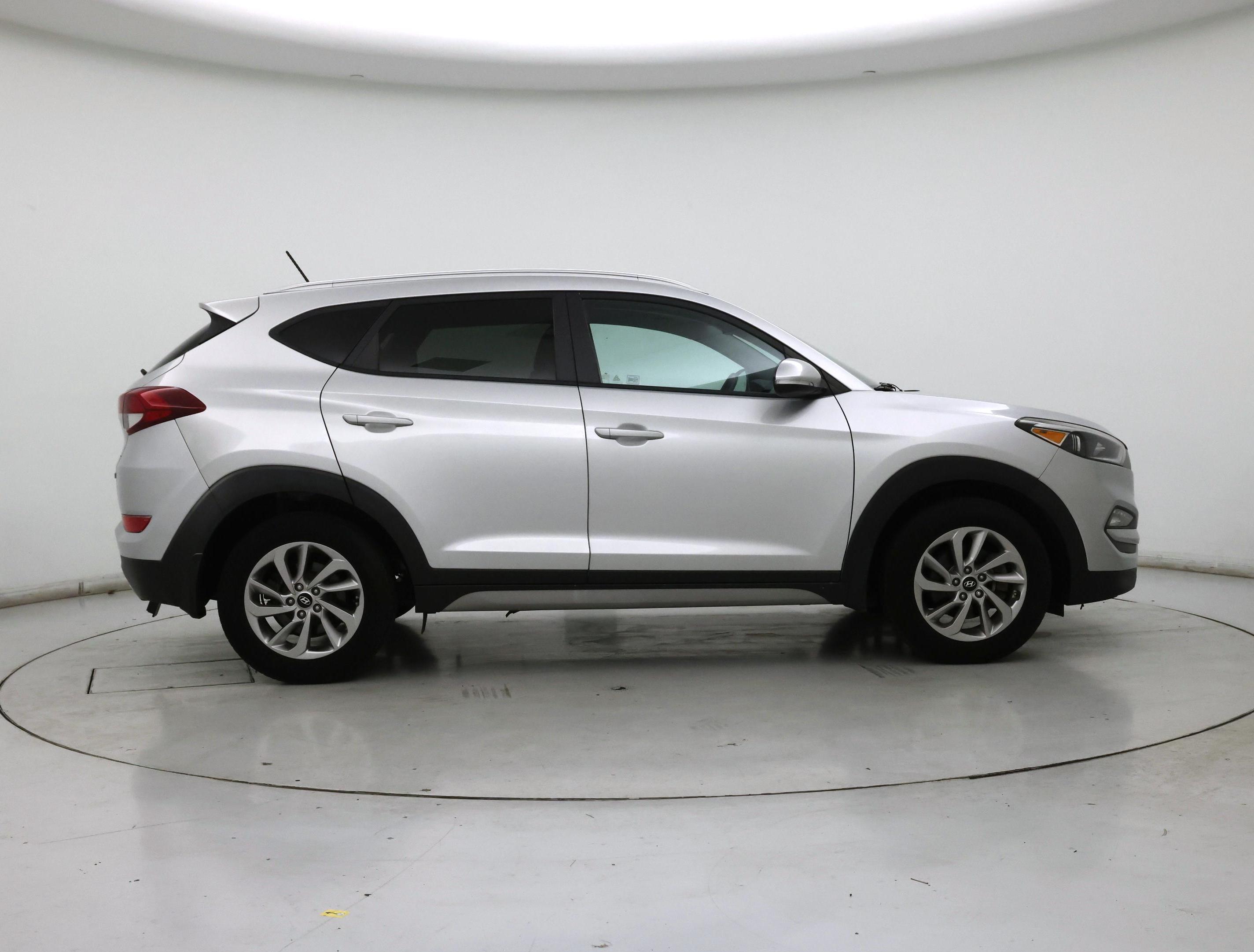 Thumbnail: 2017 Hyundai Tucson - 7