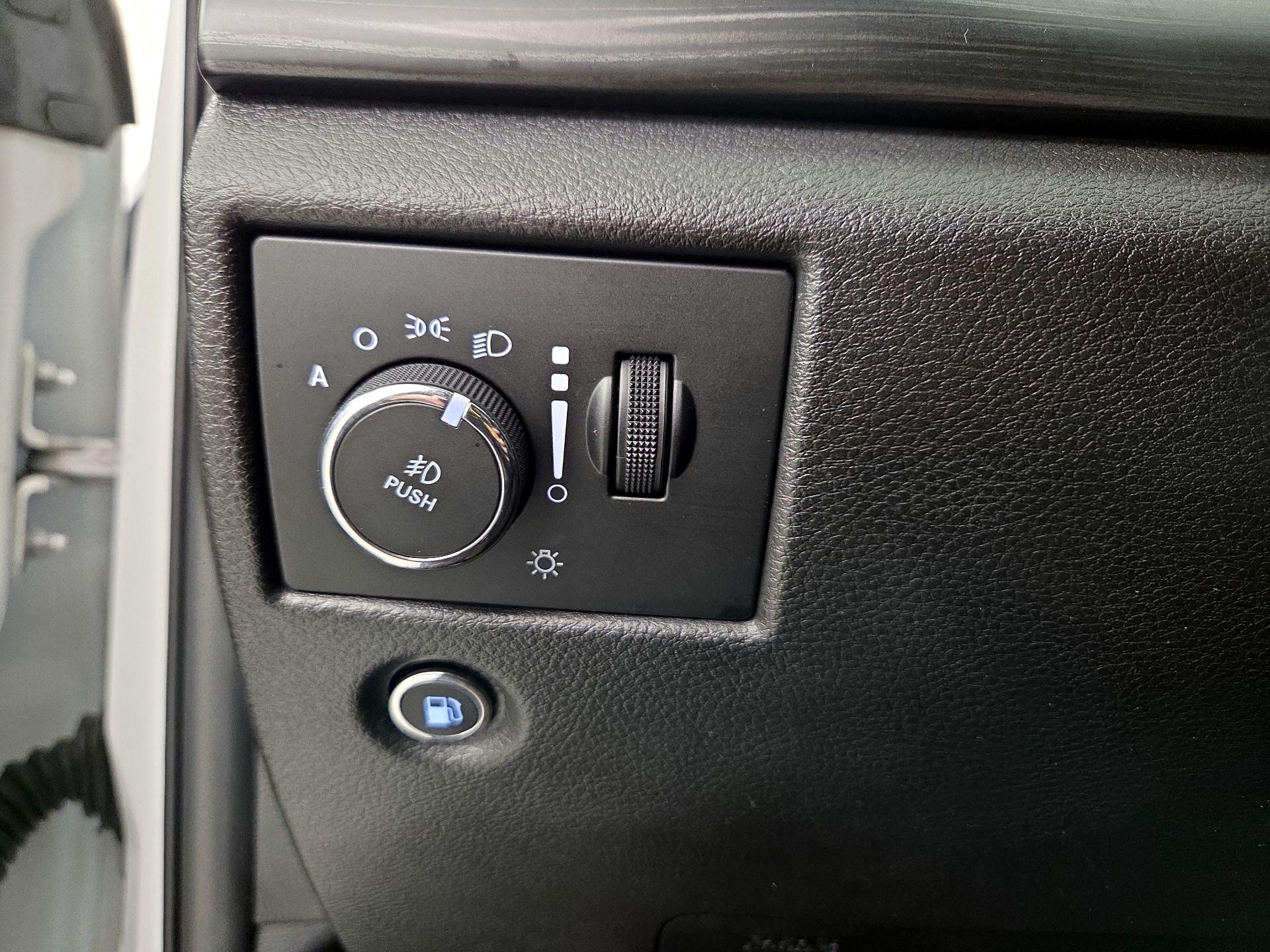 Thumbnail: 2021 Jeep Grand Cherokee - 13