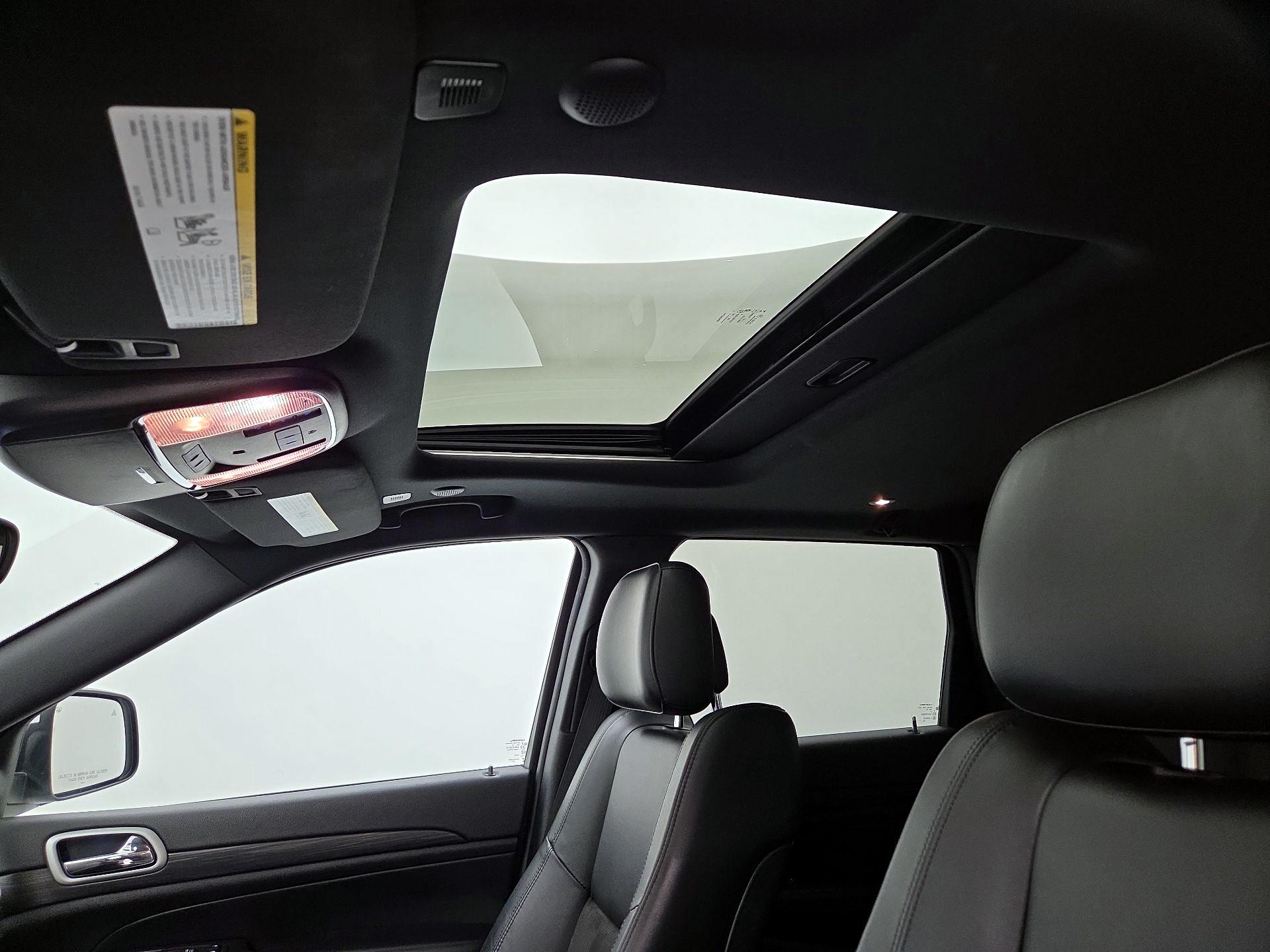 Thumbnail: 2021 Jeep Grand Cherokee - 20