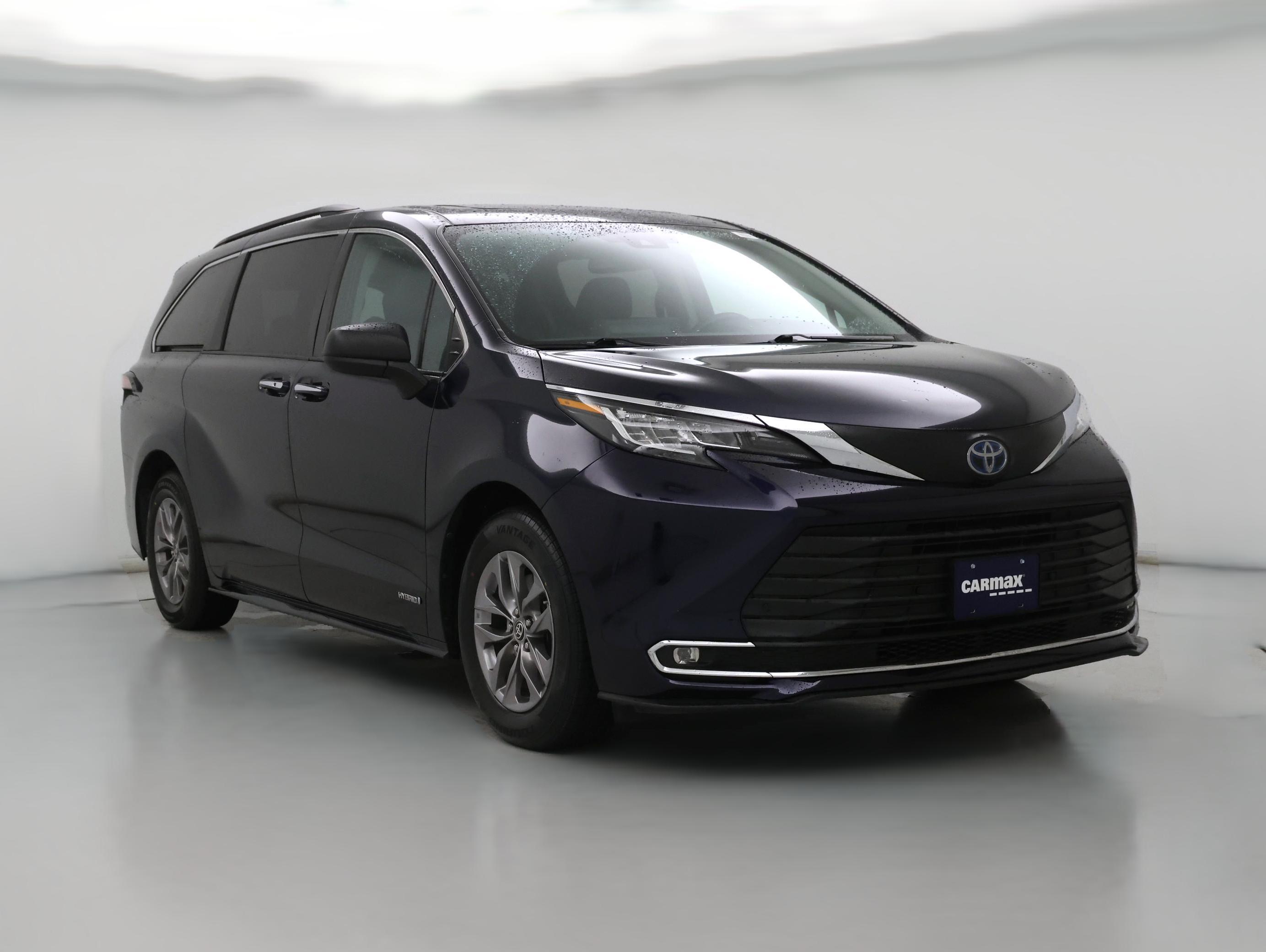 Thumbnail: 2021 Toyota Sienna - 1