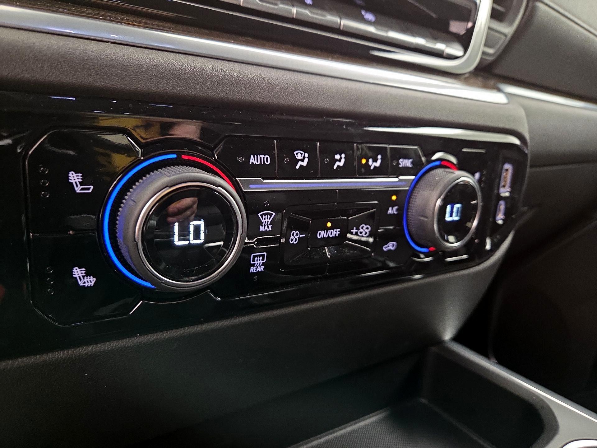 Thumbnail: 2022 Chevrolet Silverado 1500 - 16