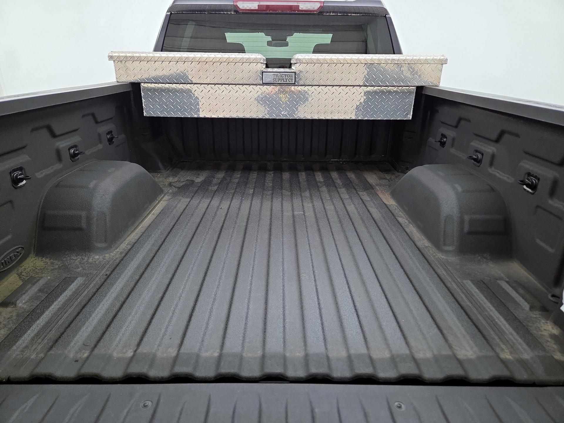 Thumbnail: 2022 Chevrolet Silverado 1500 - 20