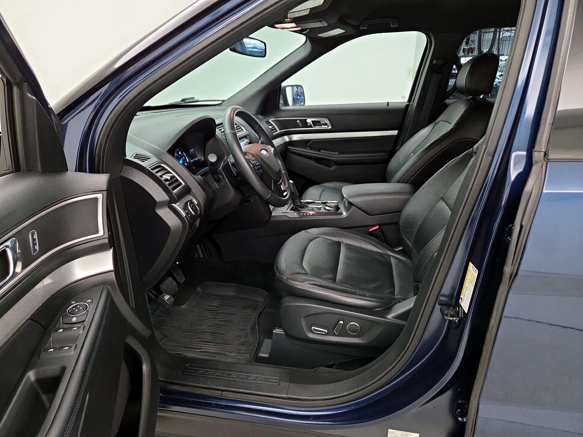 Thumbnail: 2017 Ford Explorer - 11