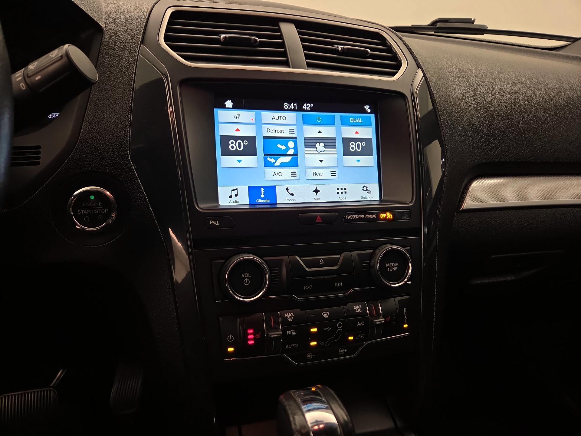 Thumbnail: 2017 Ford Explorer - 17