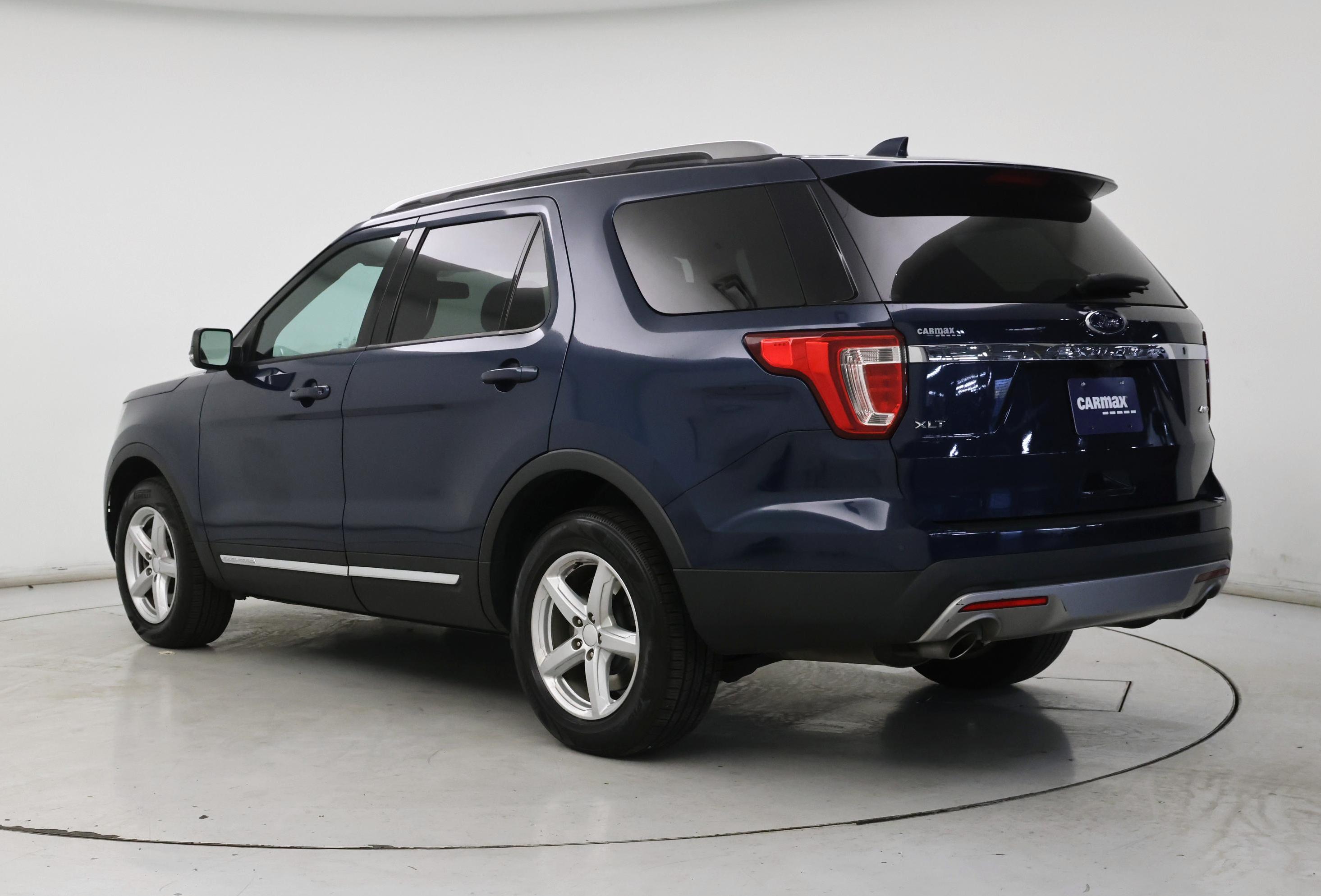 Thumbnail: 2017 Ford Explorer - 2