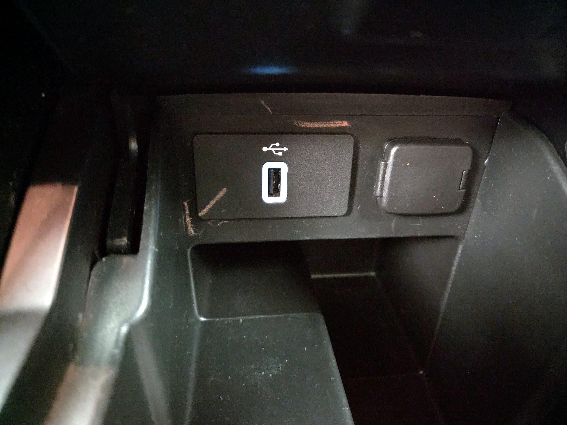 Thumbnail: 2017 Ford Explorer - 19