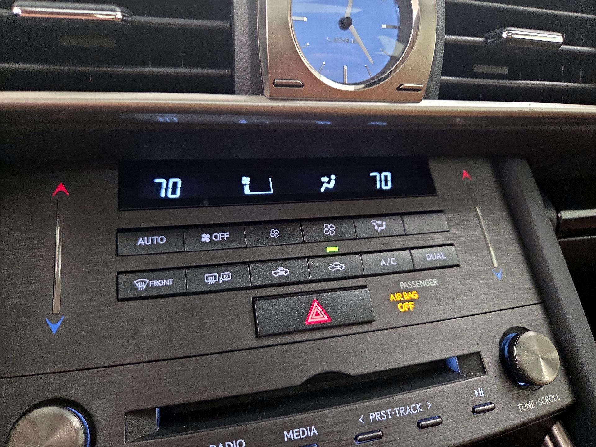 Thumbnail: 2020 Lexus IS - 16