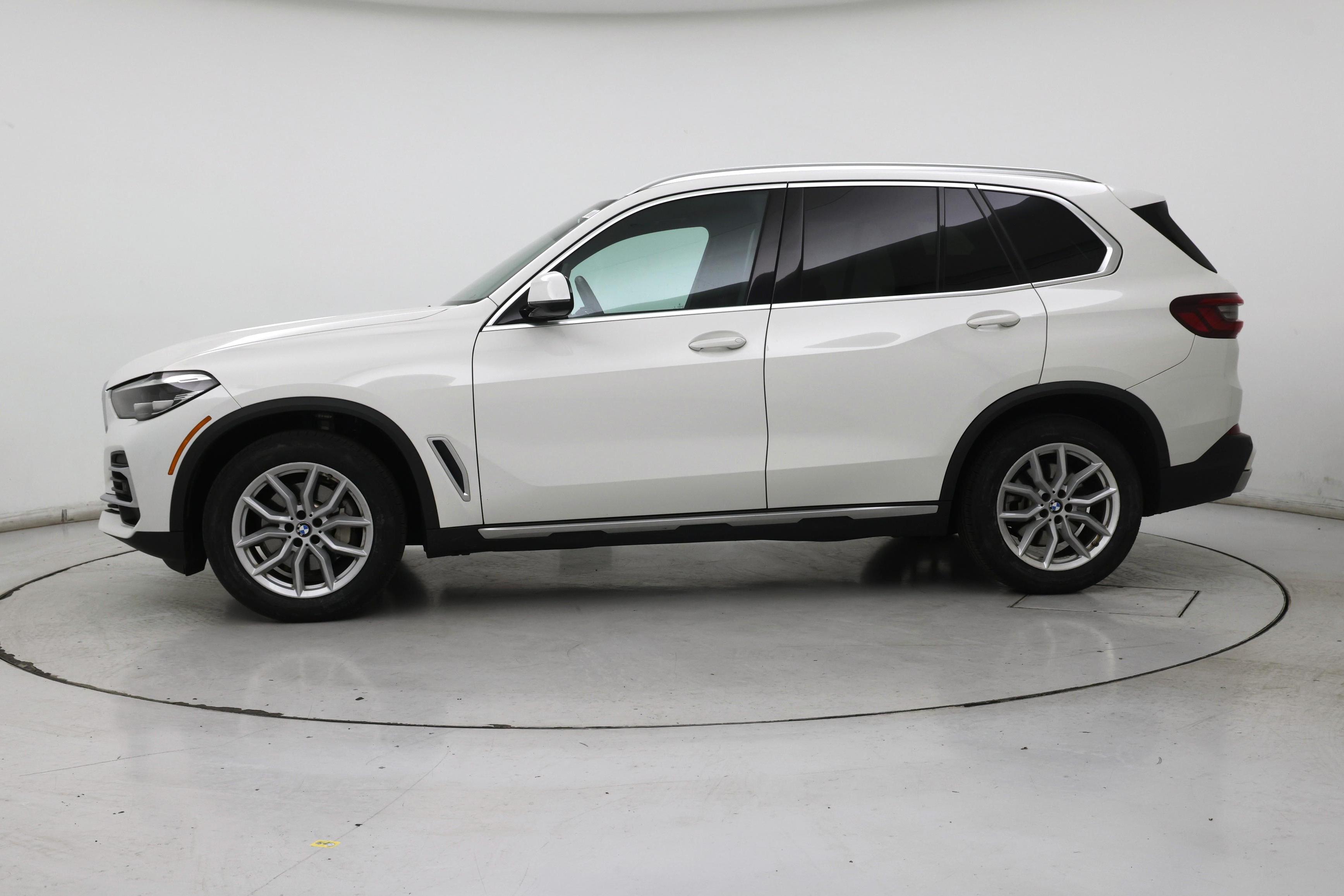 Thumbnail: 2023 BMW X5 - 3