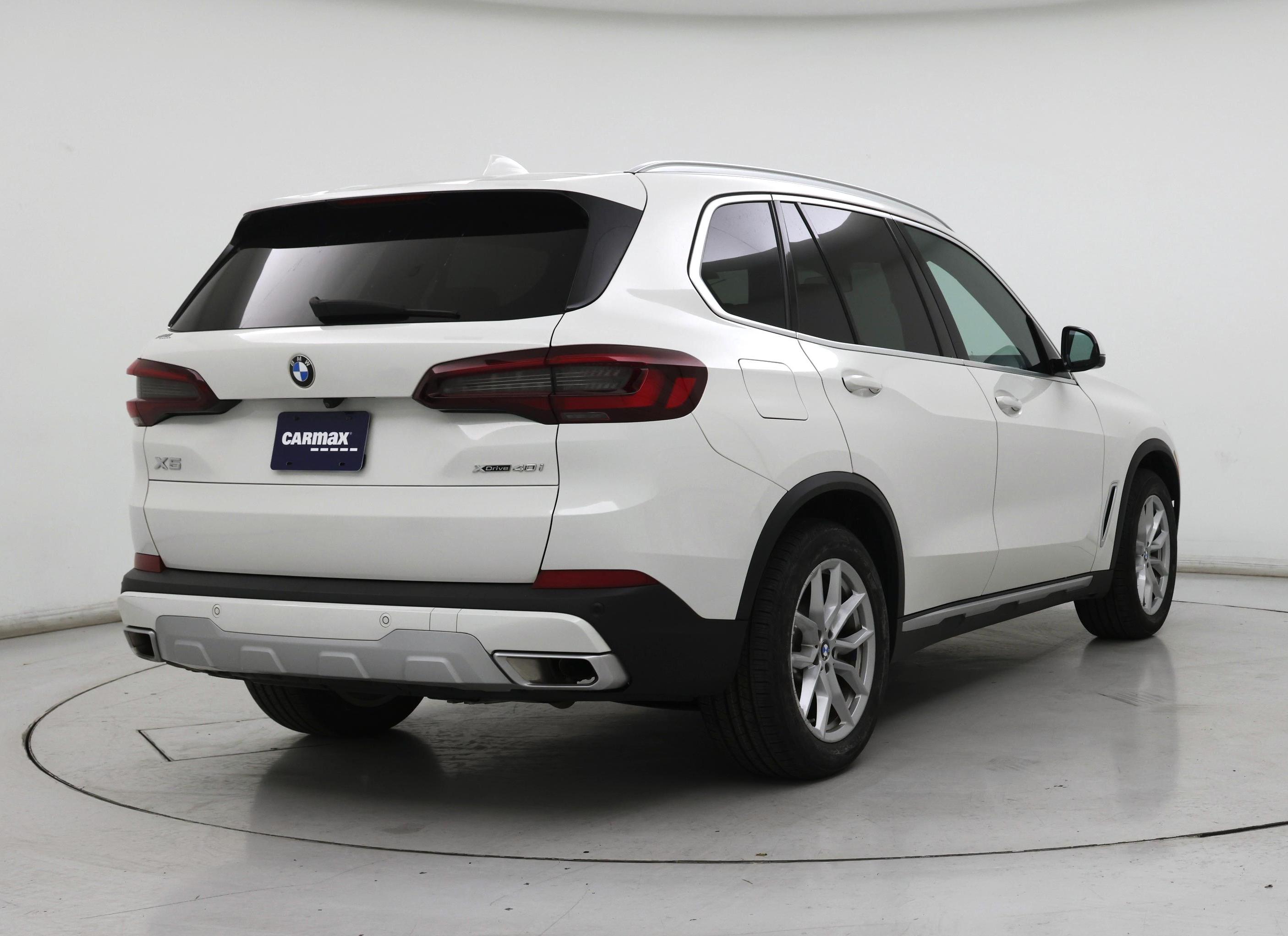 Thumbnail: 2023 BMW X5 - 8