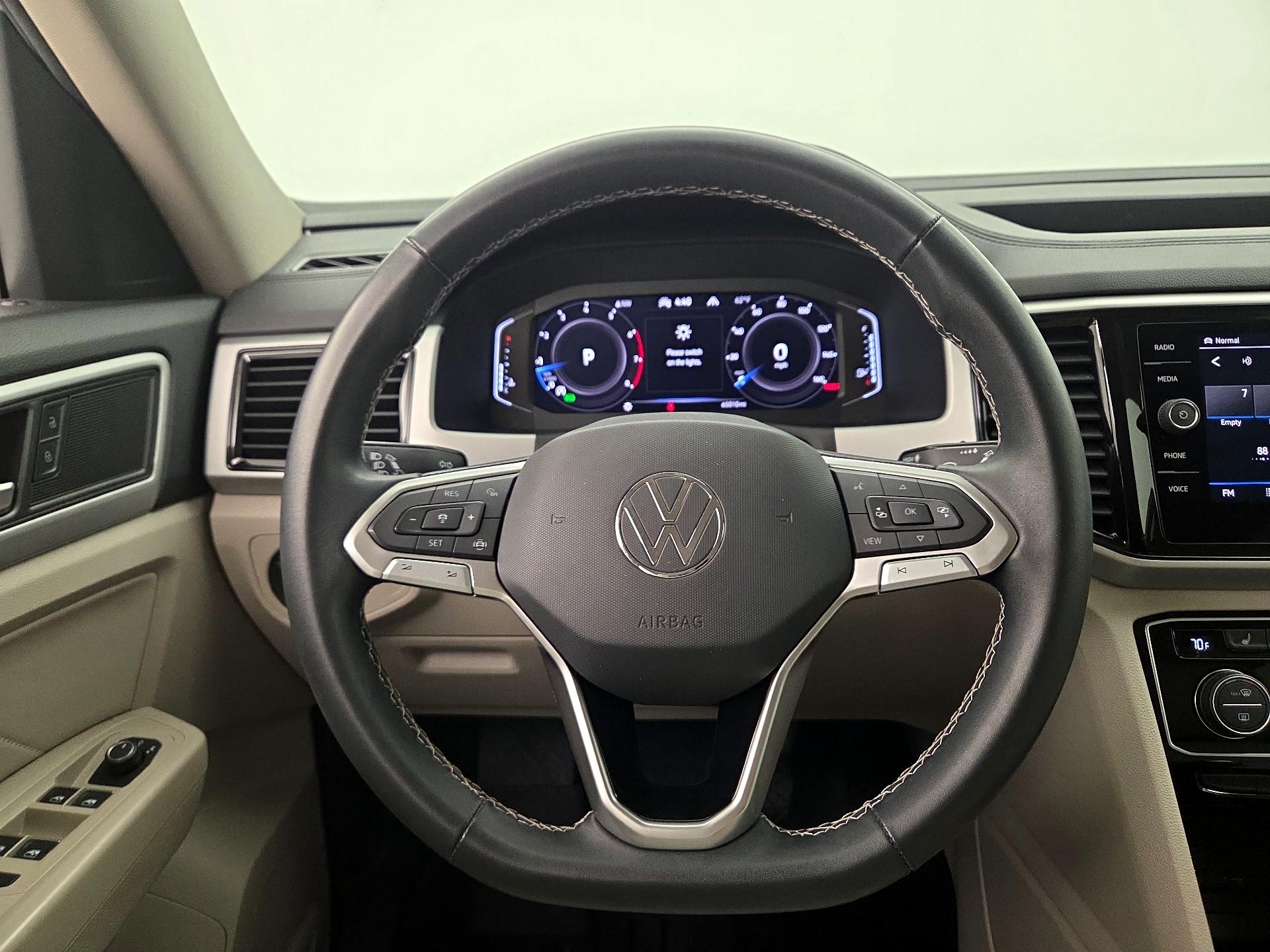 Thumbnail: 2022 Volkswagen Atlas - 10