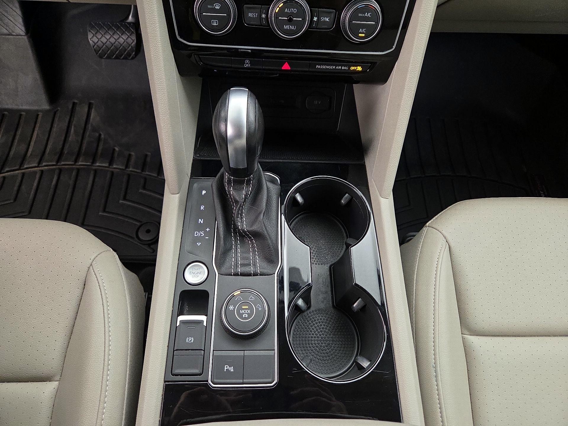 Thumbnail: 2022 Volkswagen Atlas - 17