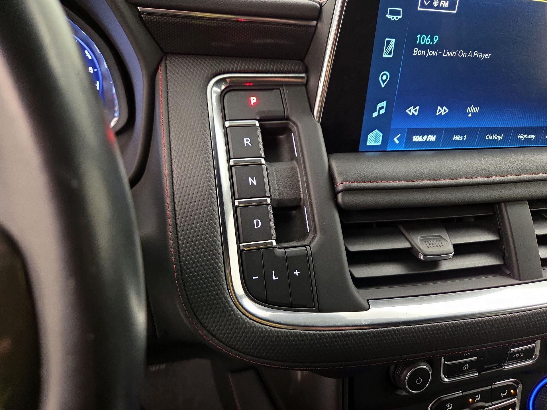 Thumbnail: 2022 Chevrolet Tahoe - 17