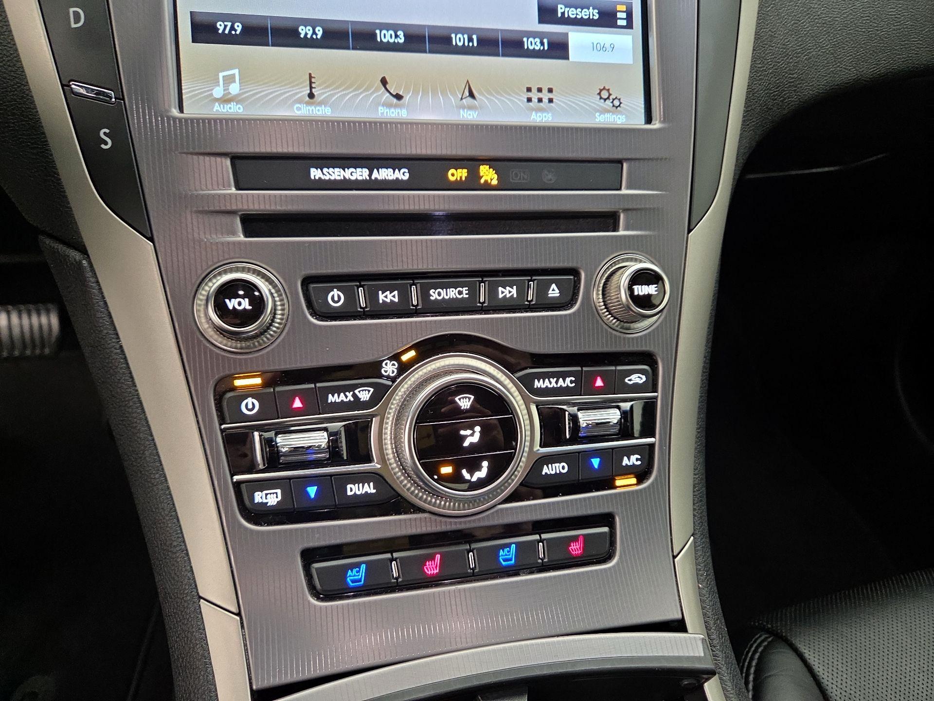 Thumbnail: 2017 Lincoln MKZ - 17